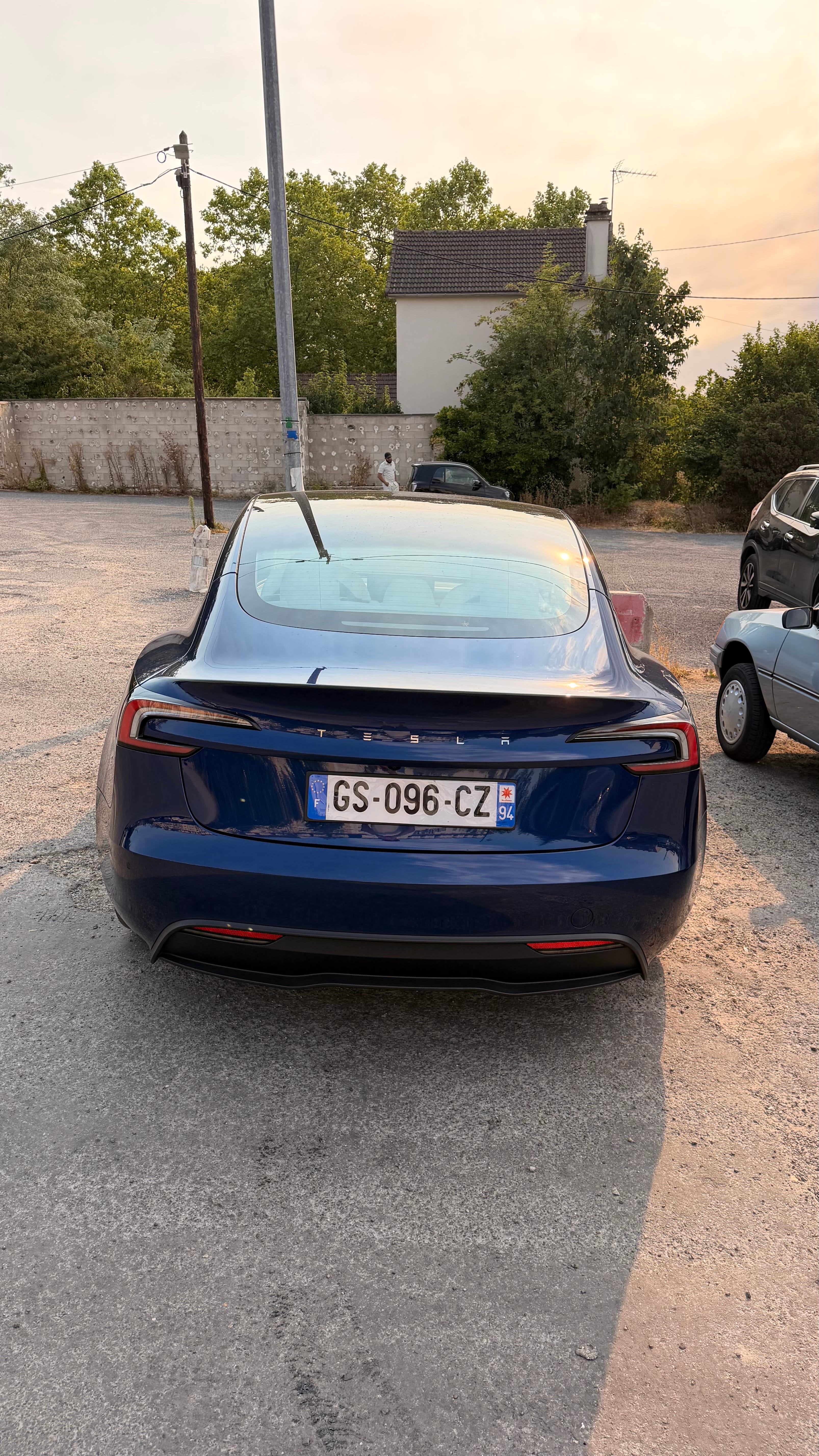Tesla Model 3 avec Caméra de recul