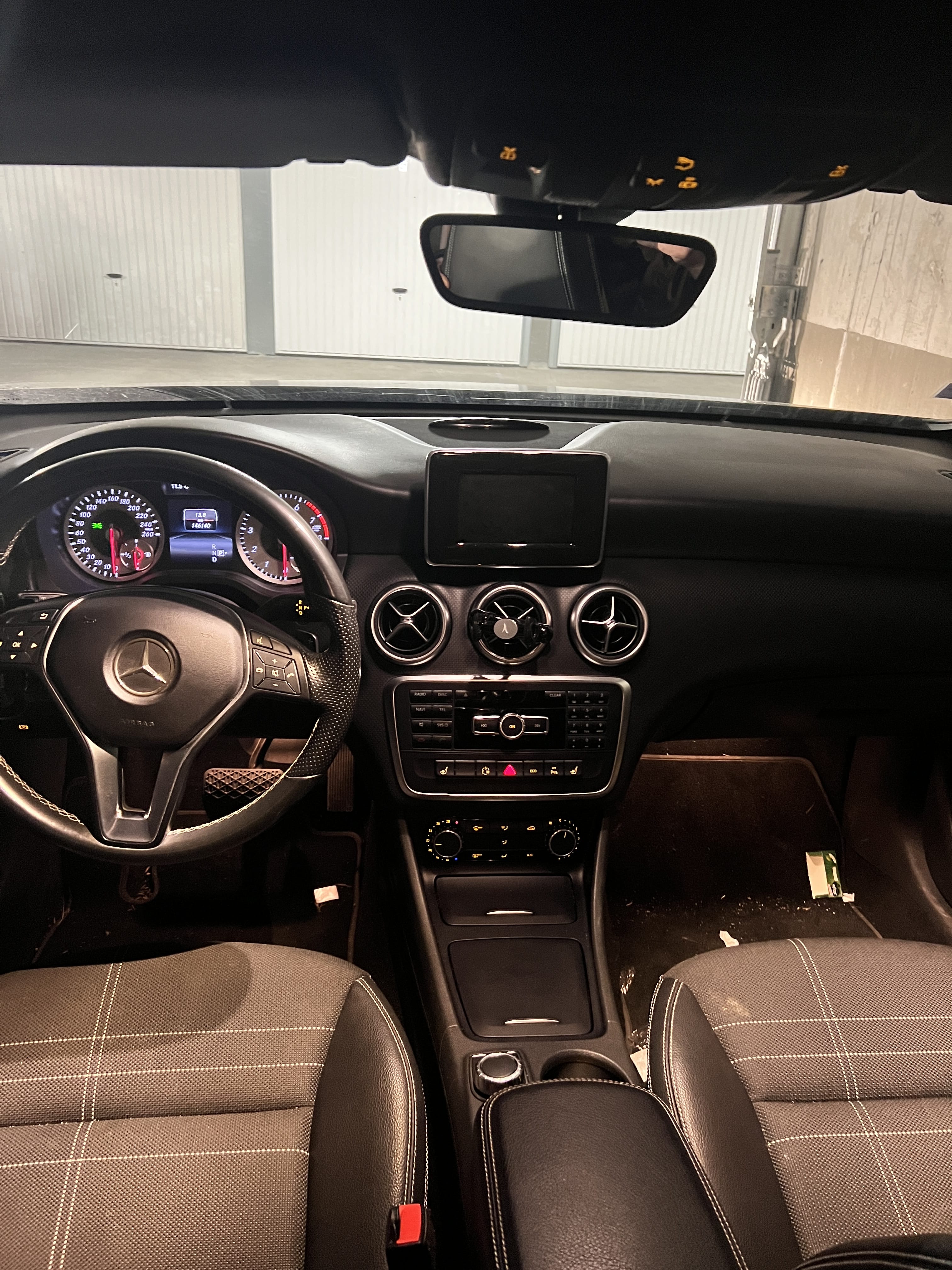 Mercedes-Benz Classe A 220 1.6 Ti 16V 7G-DCT 156 cv avec Régulateur de vitesse