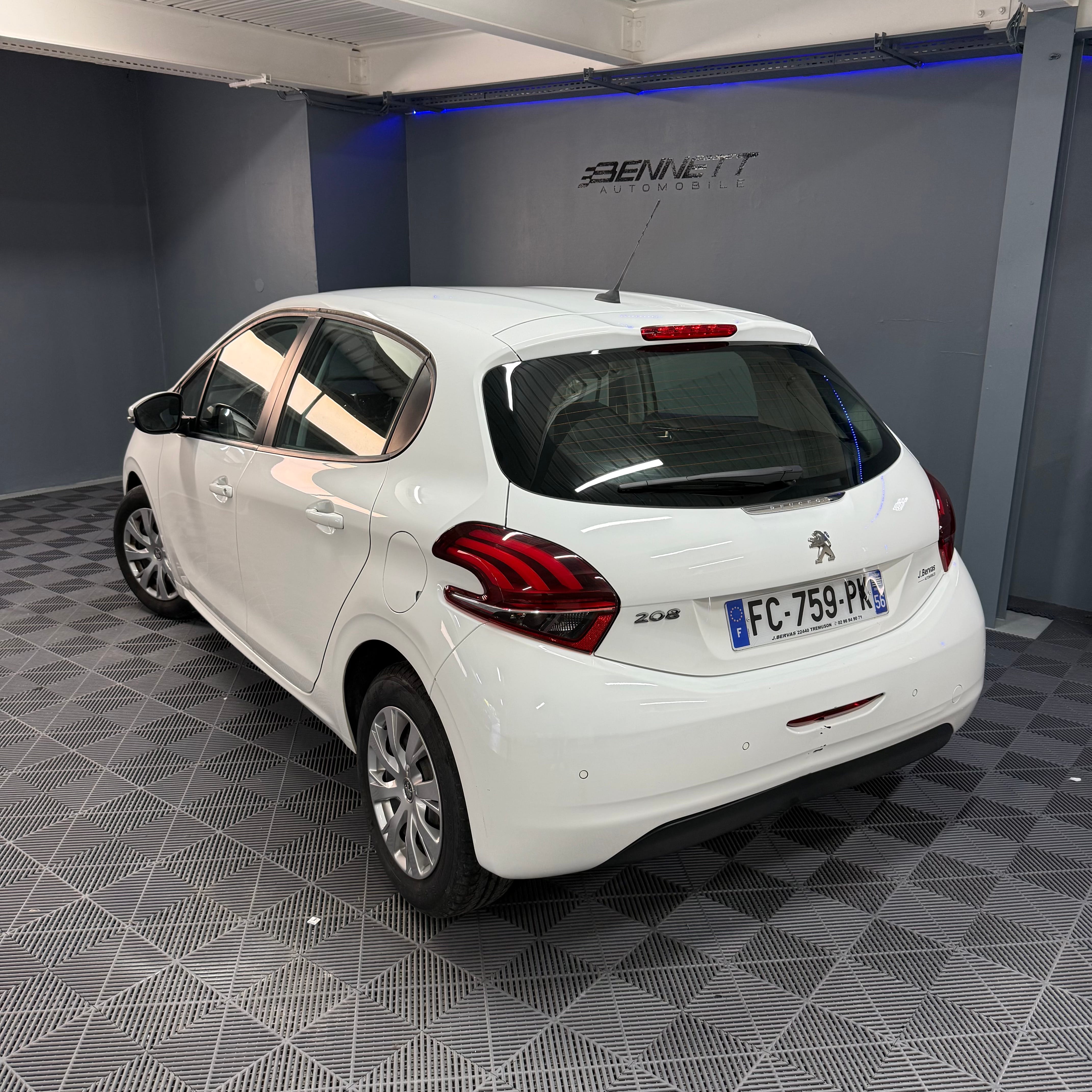 Peugeot 208 Société avec Régulateur de vitesse