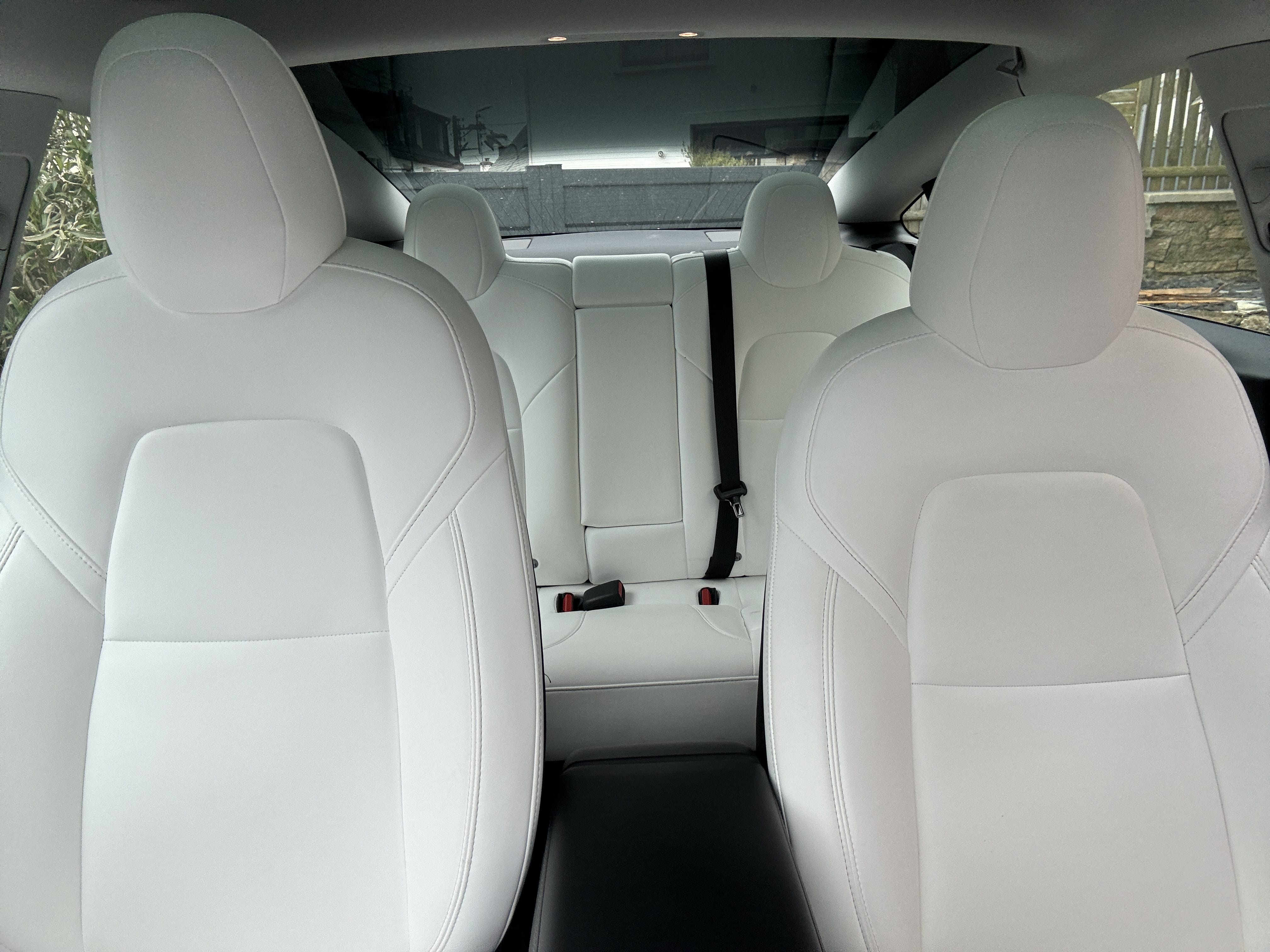 Tesla Model 3 Long Range avec Porte-vélos