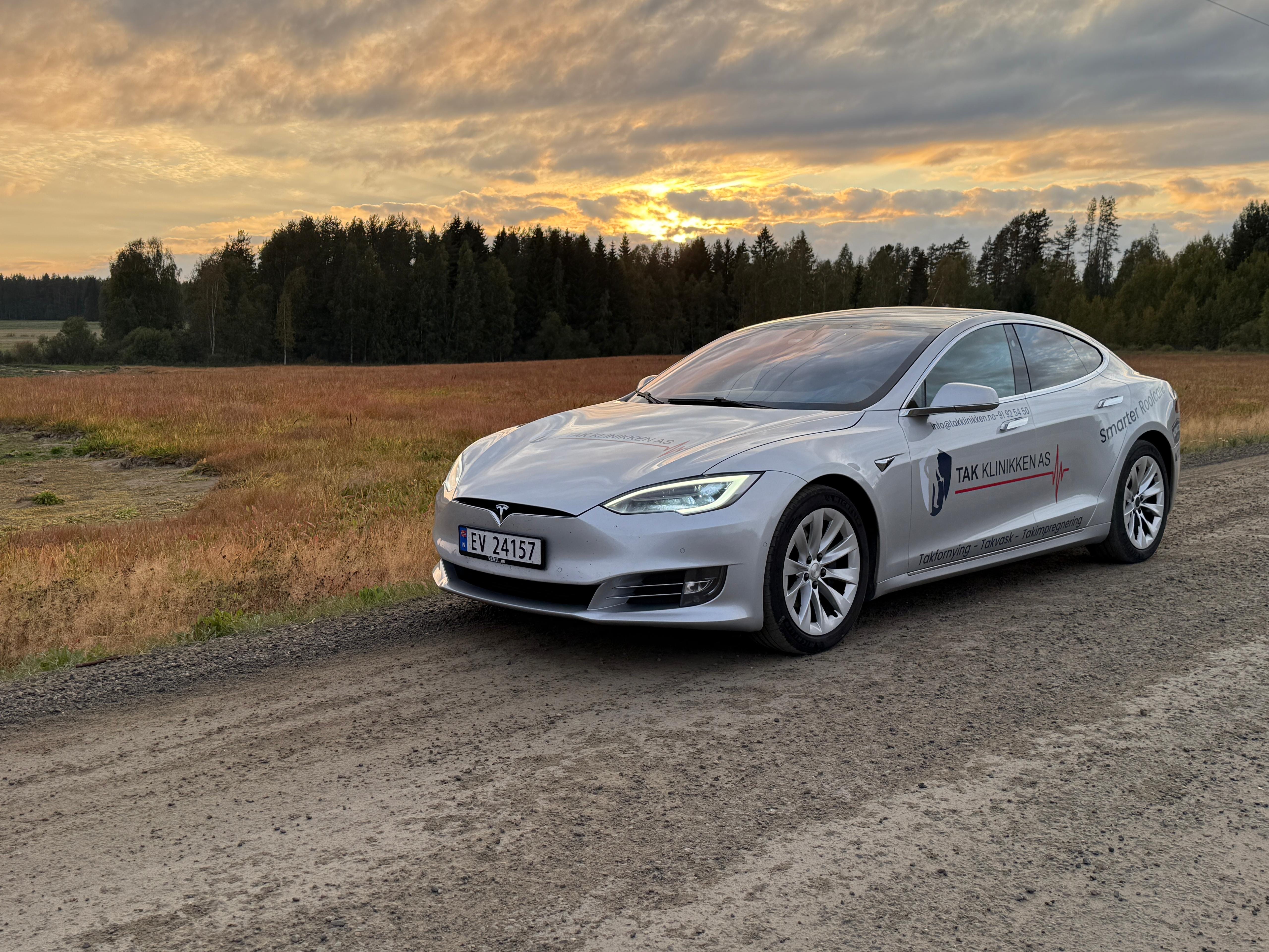 Tesla Model S 100D med Babysete