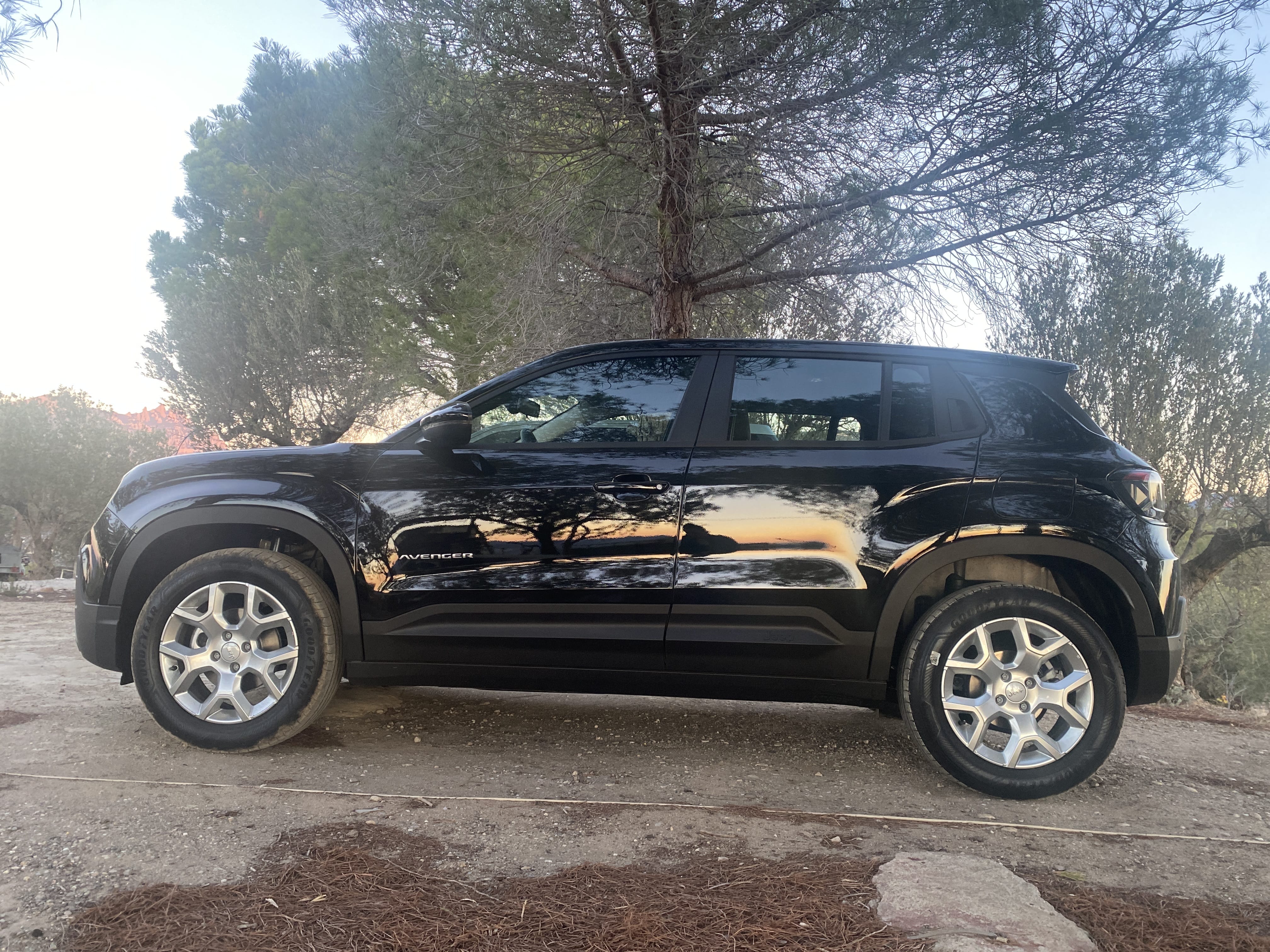 Jeep Avenger con Aire acondicionado