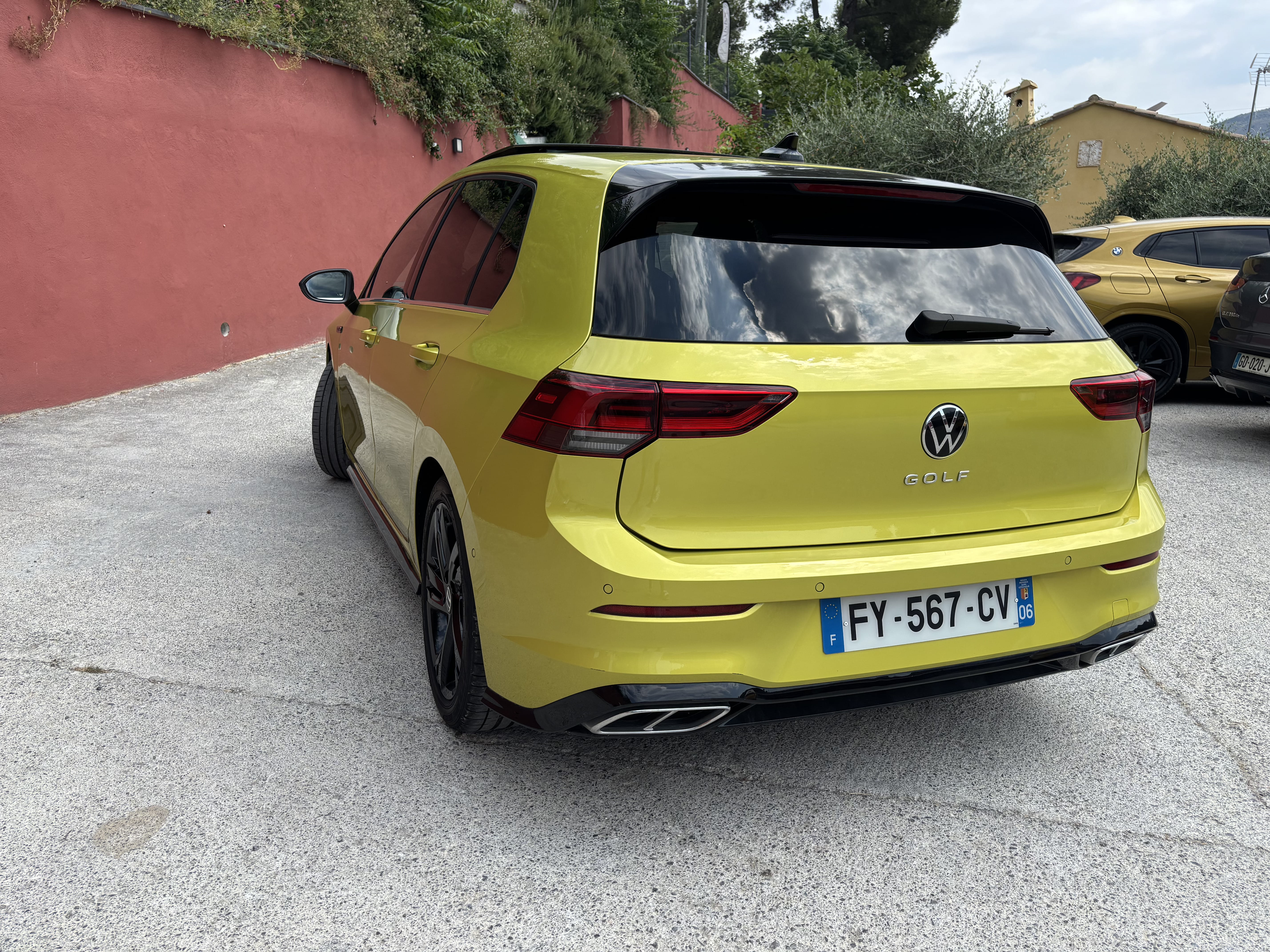 Volkswagen Golf with GPS