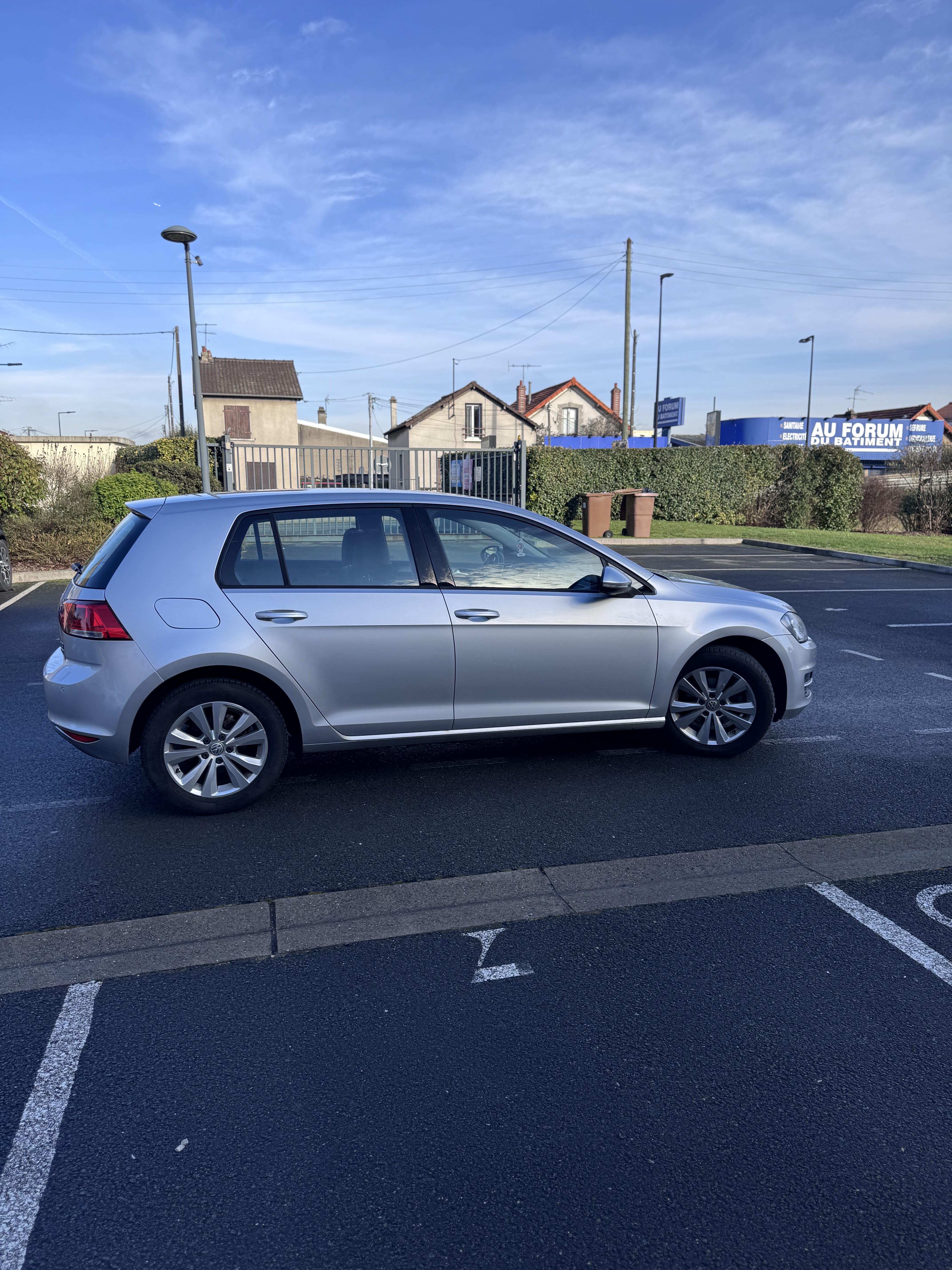 Volkswagen Golf avec Siège bébé