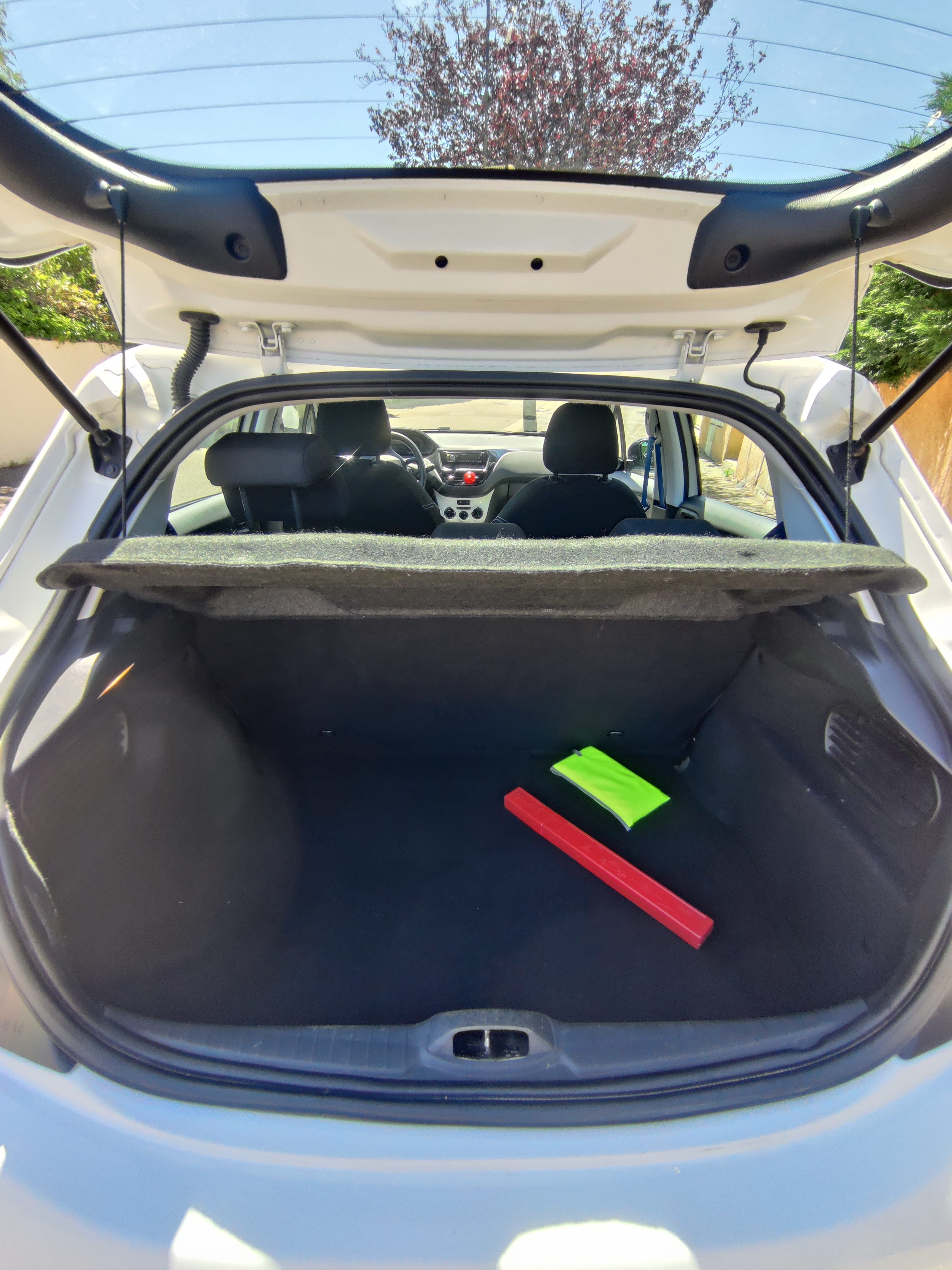 Peugeot 208 1.0