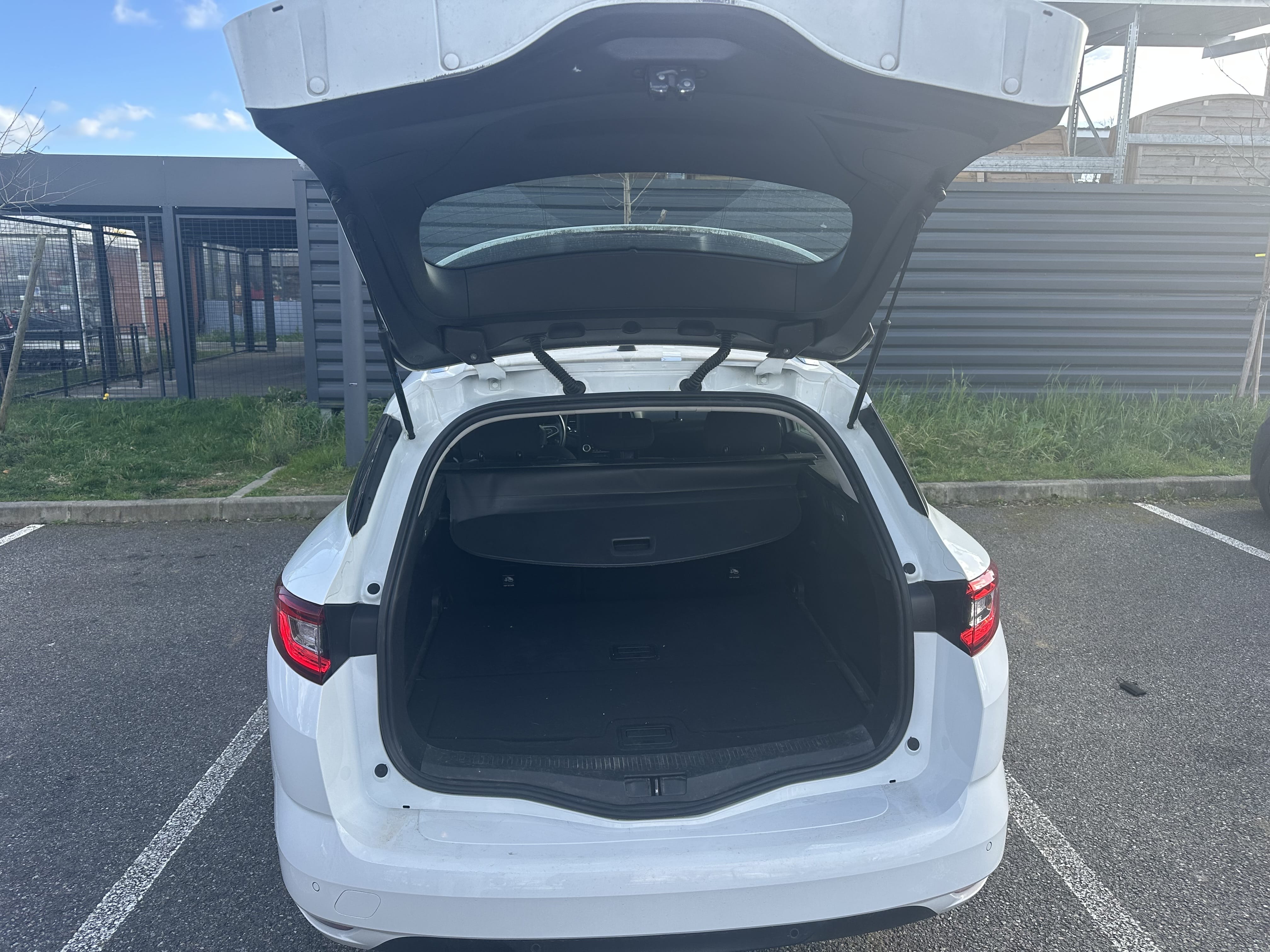 Renault Mégane IV Estate 1.5 dci avec Audio Bluetooth