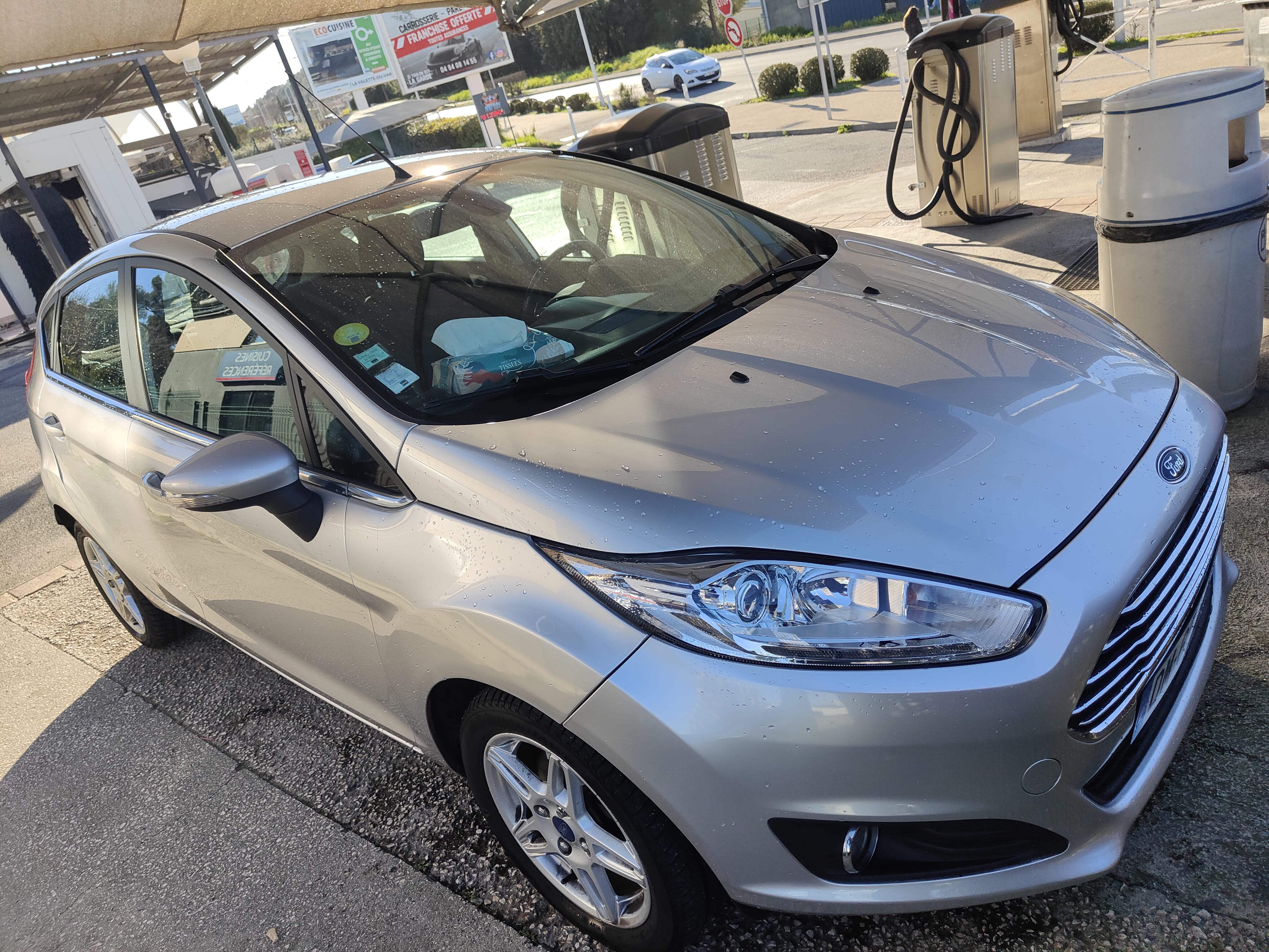 Ford Fiesta VI 1.5 TDCi avec Climatisation