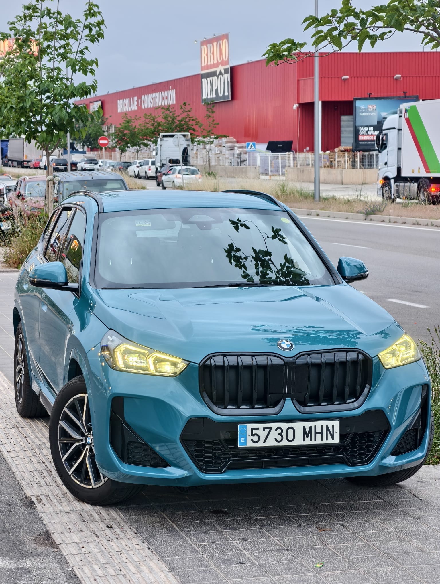 BMW X1 sDrive18i, 2023, Gasolina 95, Automático