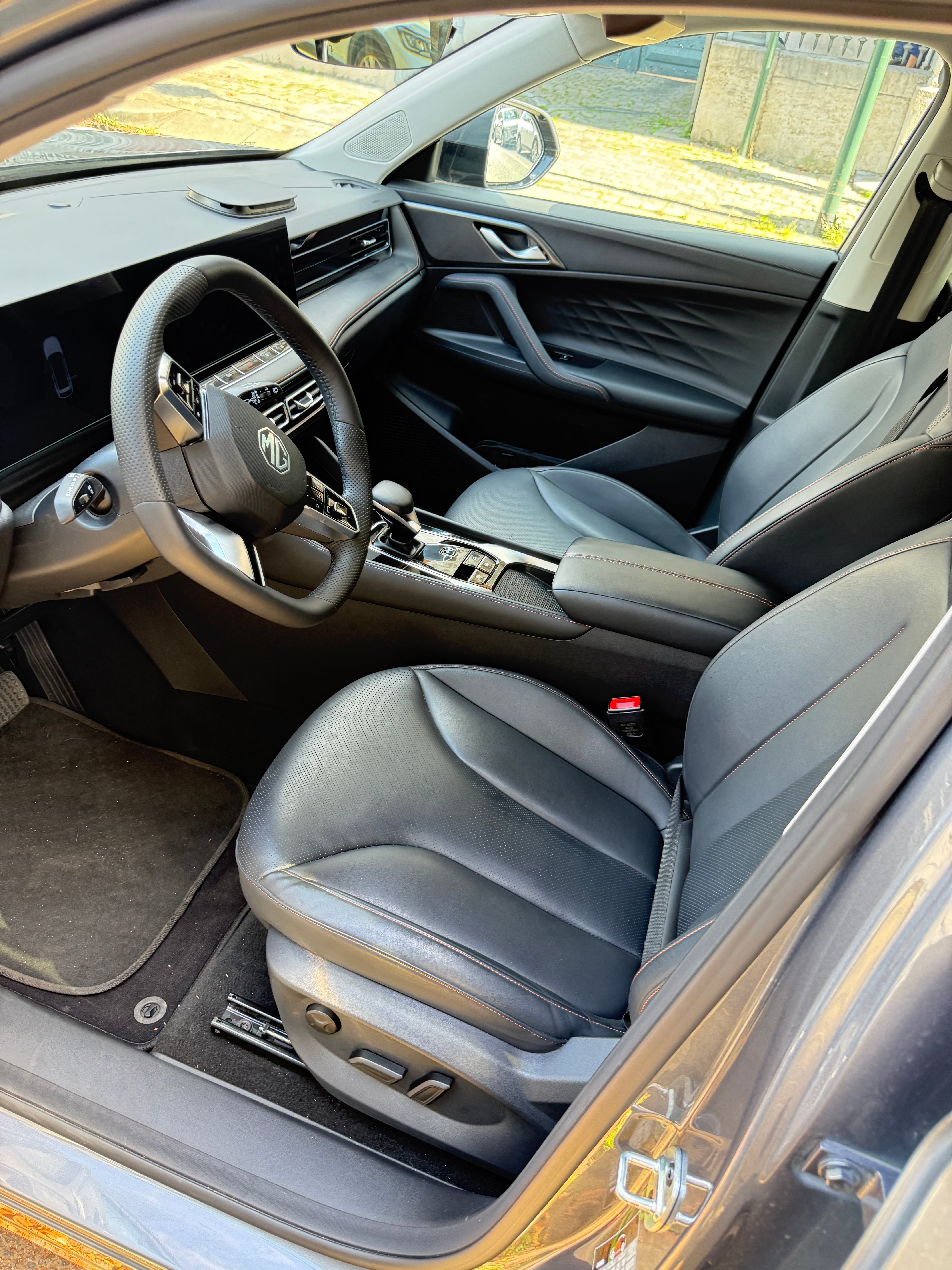 MG HS Exclusive con Aire acondicionado
