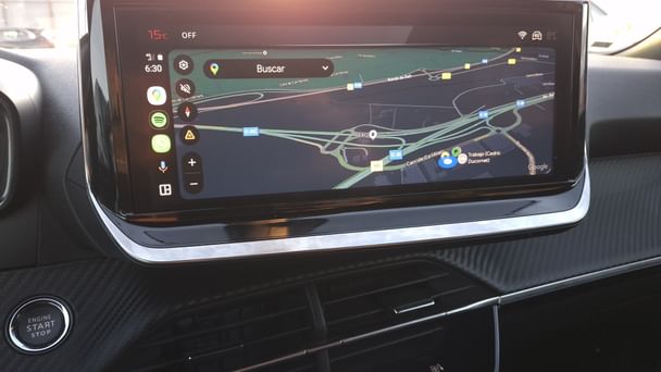 Peugeot 2008 Allure PureTech 100 S&S 6 Vel. MAN - 0810MPC con Audio Bluetooth