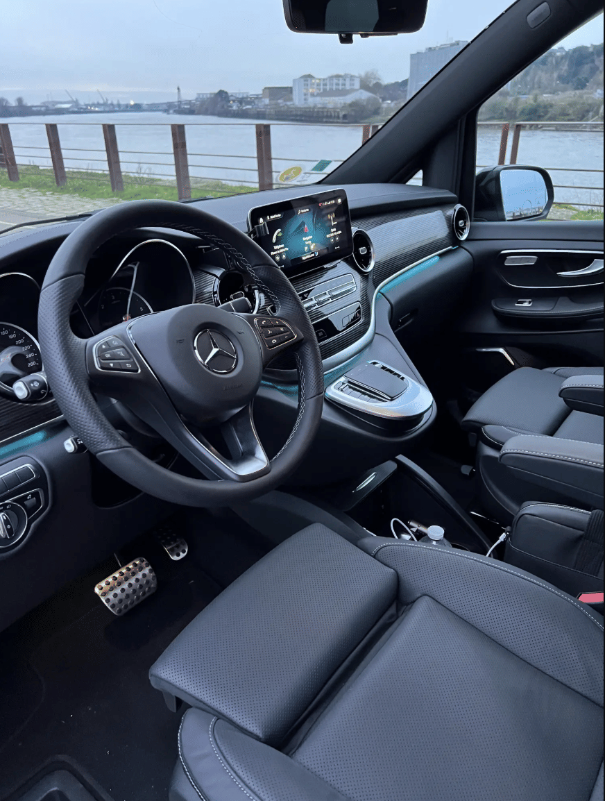 Mercedes-Benz Classe V 250 d 4-MATIC VIP LUXE avec Accessible fauteuil roulant