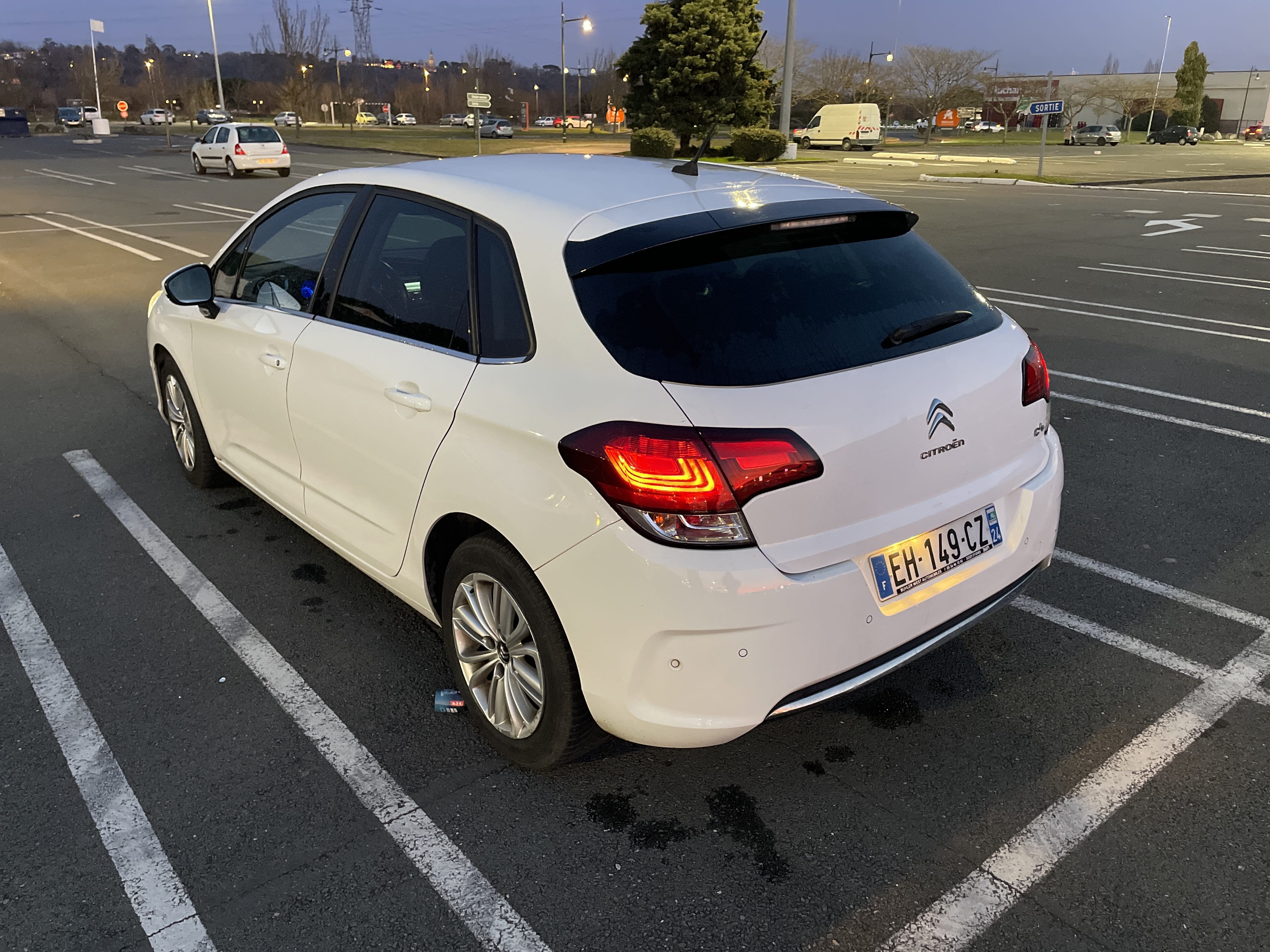 Citroen C4 avec GPS