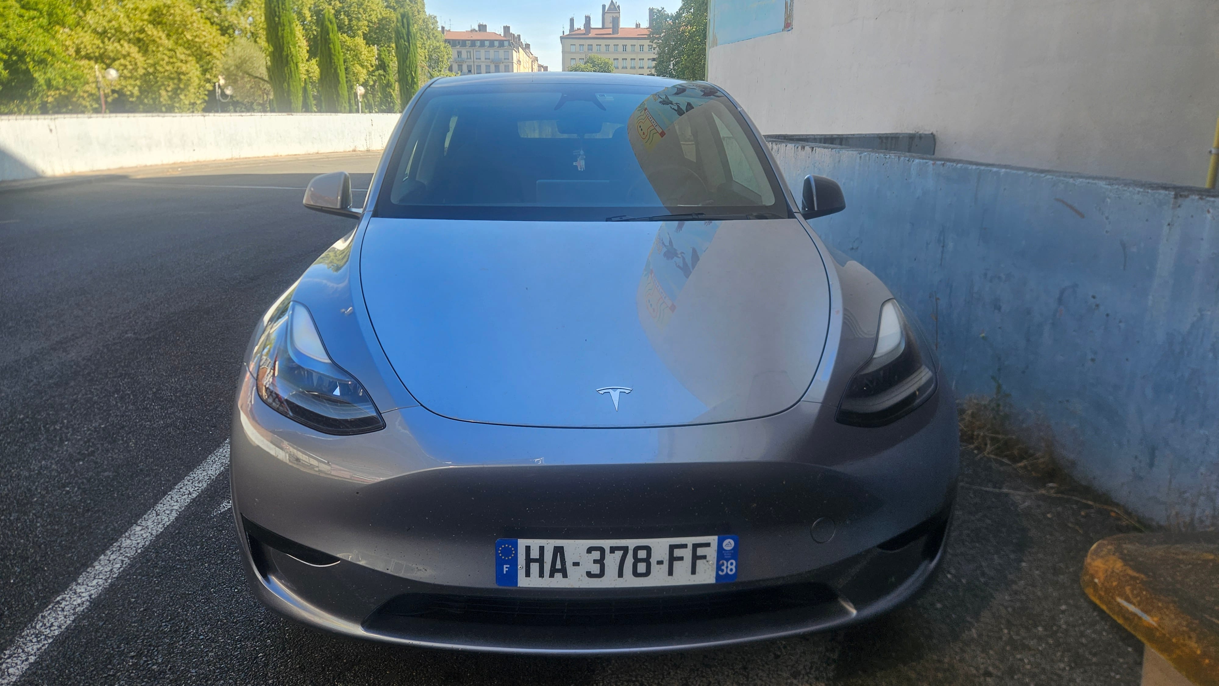 Tesla Model Y avec Dashcam