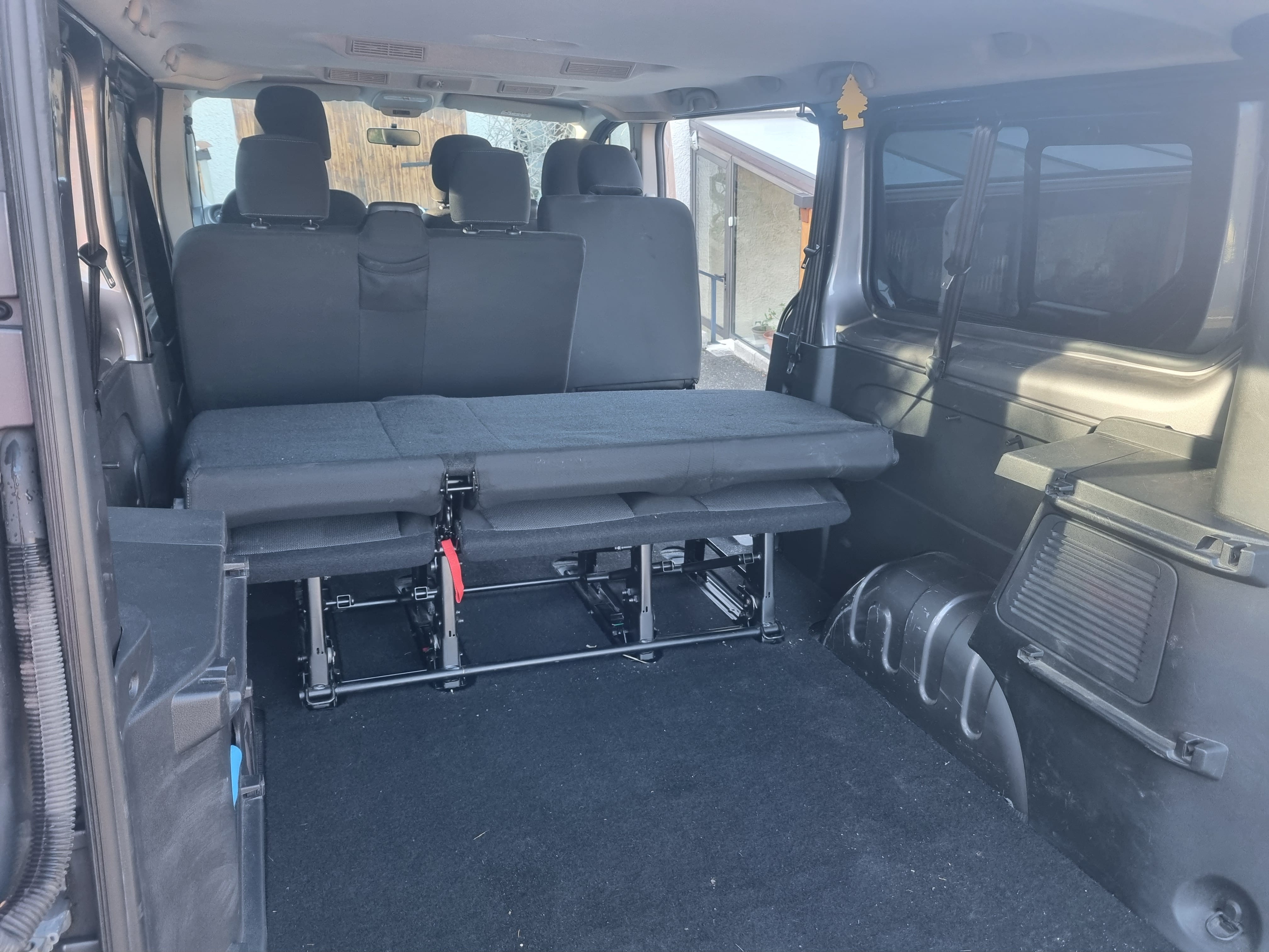 Renault Trafic Passenger avec Pneus neige