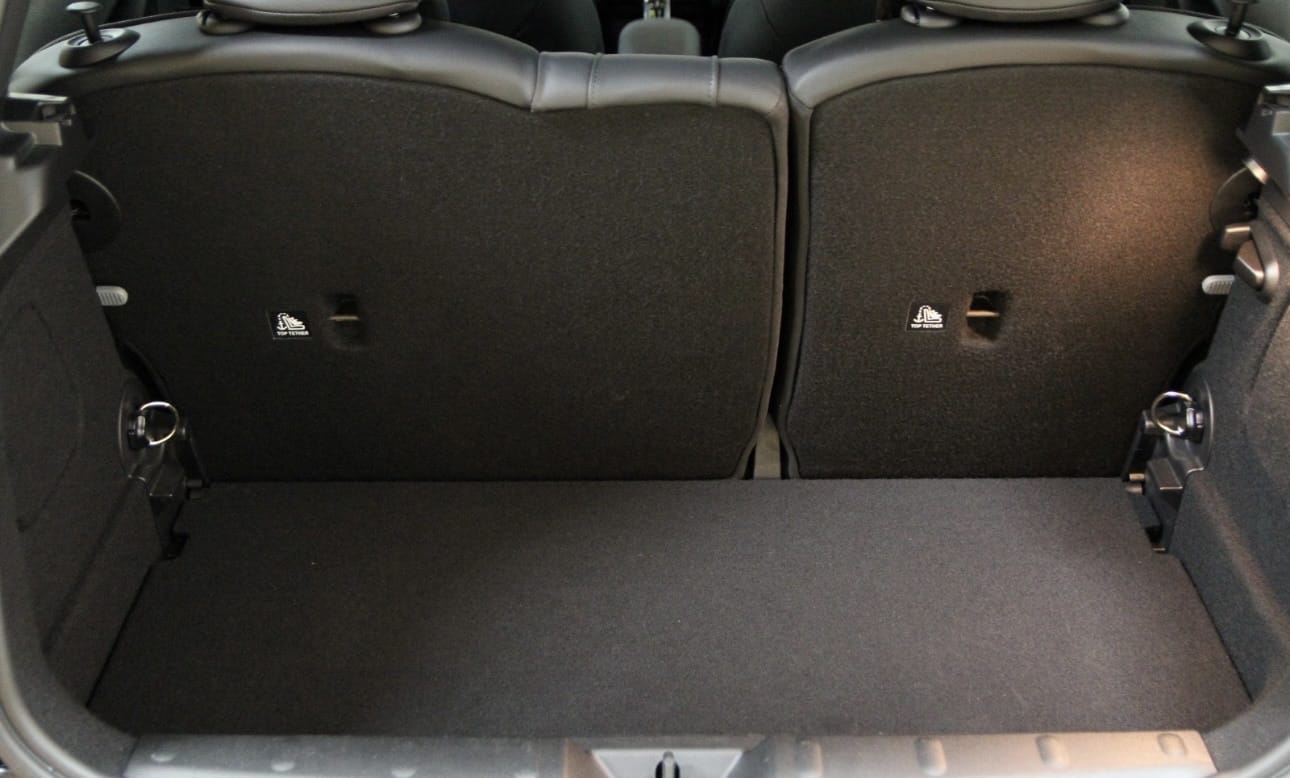 Mini Cooper SE med Apple CarPlay