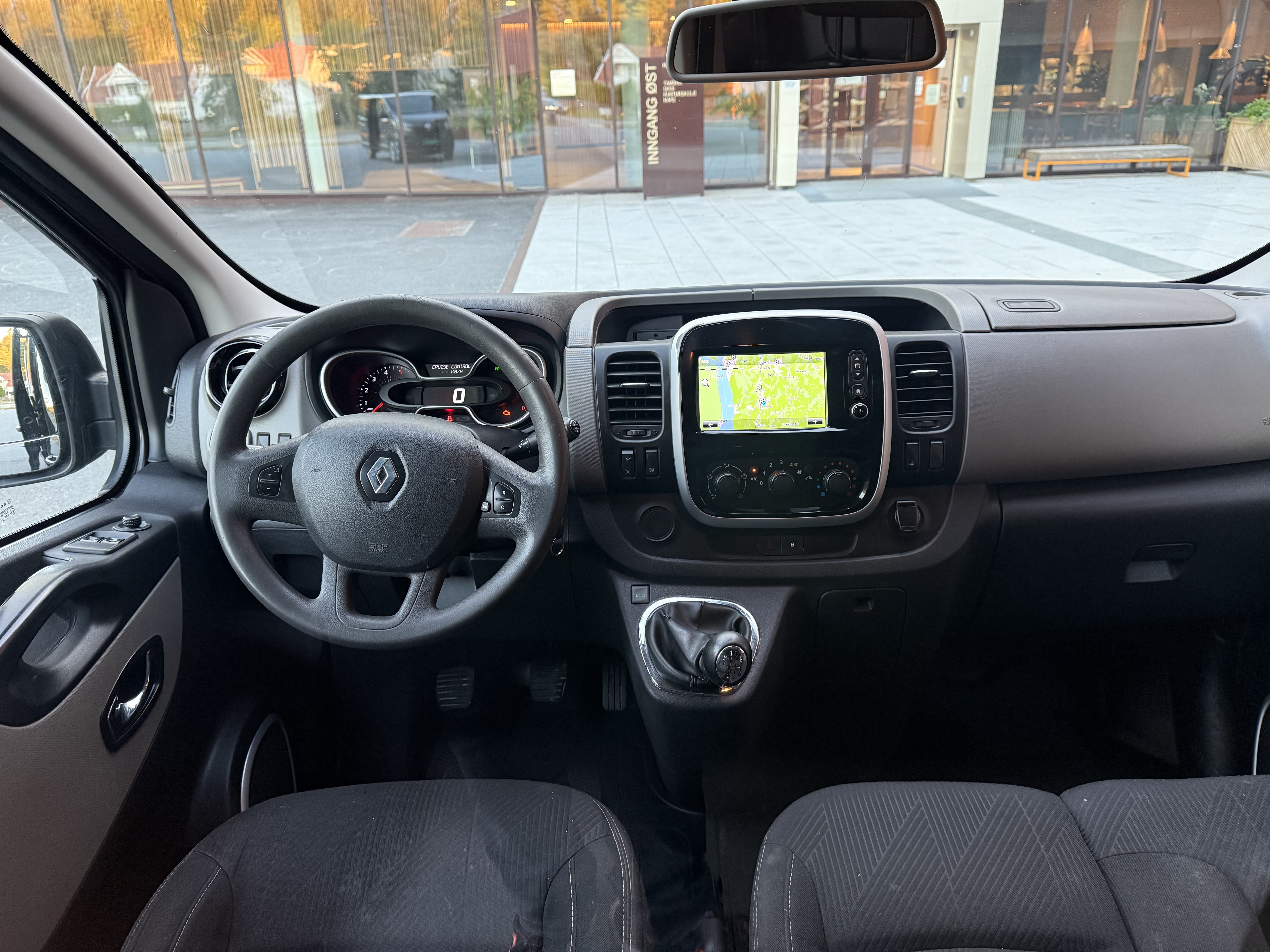 Renault Trafic med Cruisekontroll