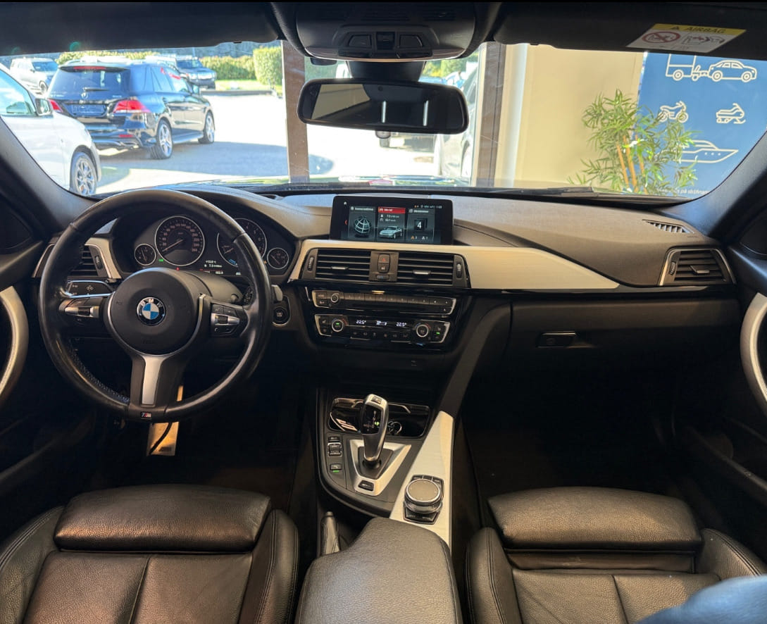BMW 3-Serie 320d xDrive 4X4 met Cruise control