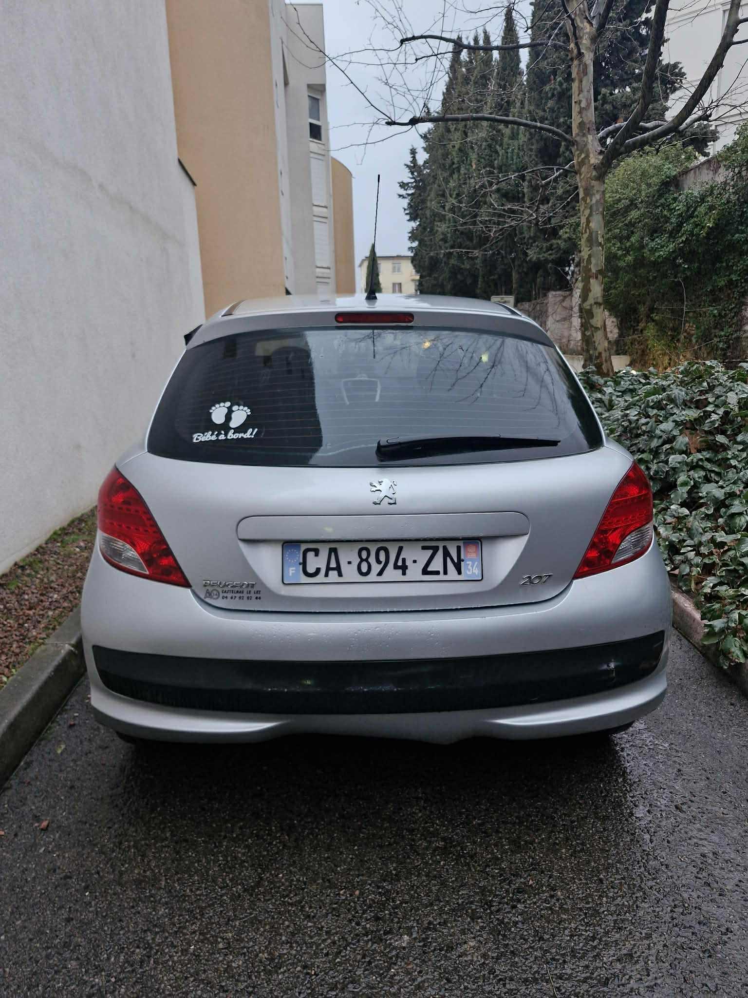 Peugeot 207 avec Régulateur de vitesse