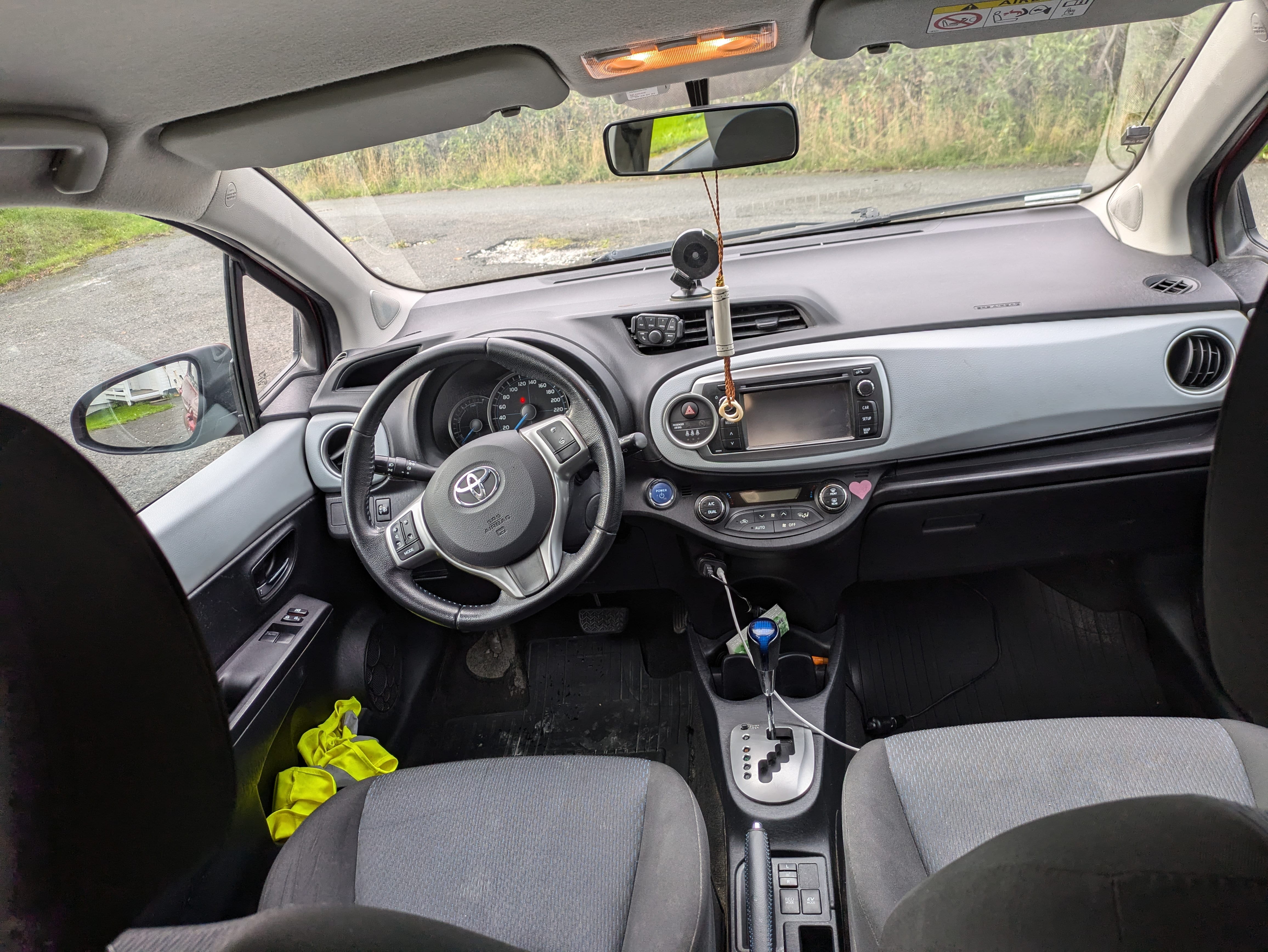 Toyota Yaris Hybrid mit Winterreifen