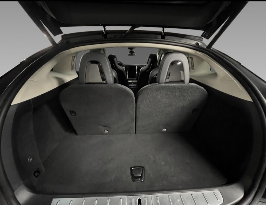 Tesla Model X P100DL med Tilhengerfeste