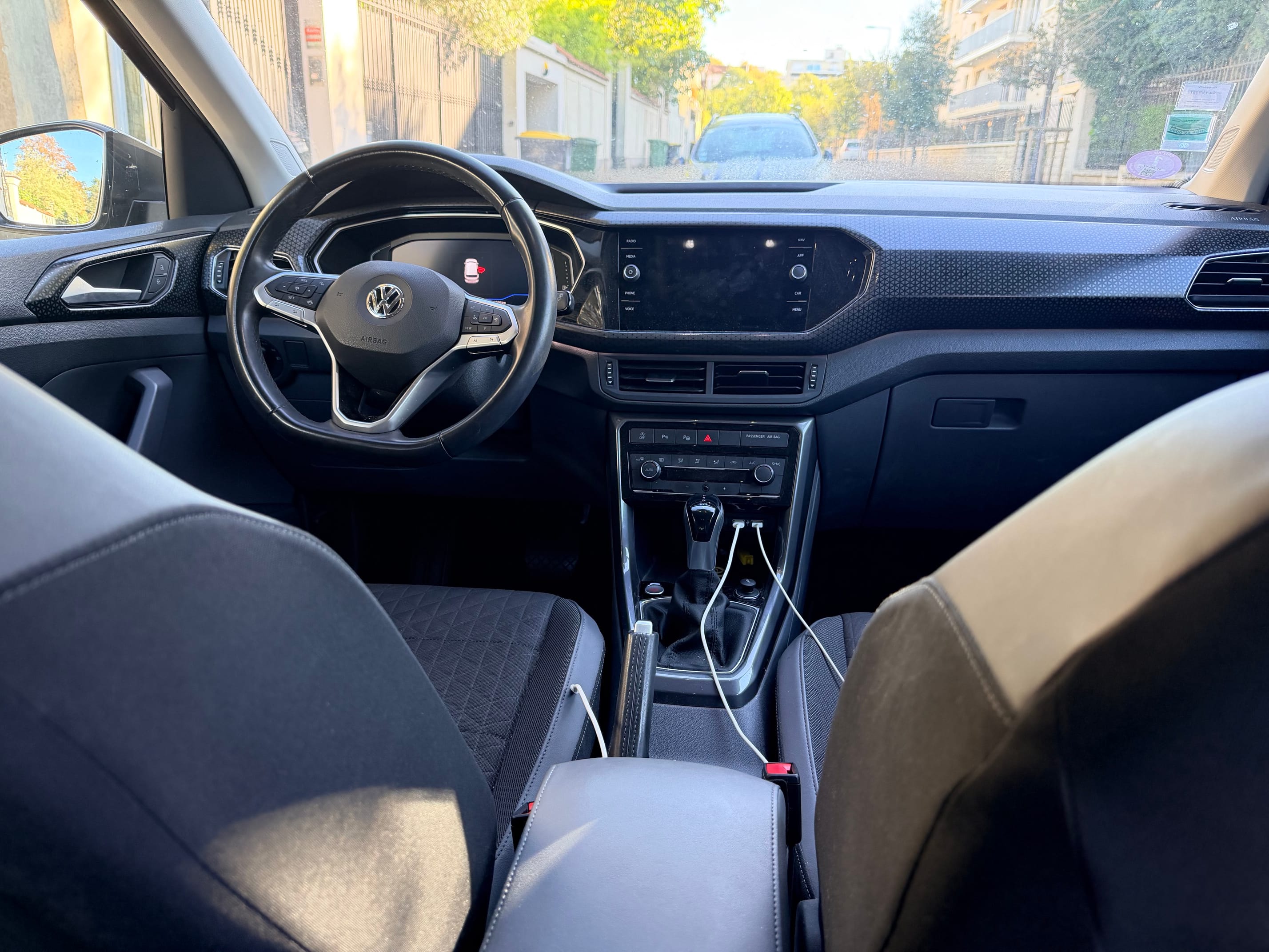 Volkswagen T-Cross avec GPS