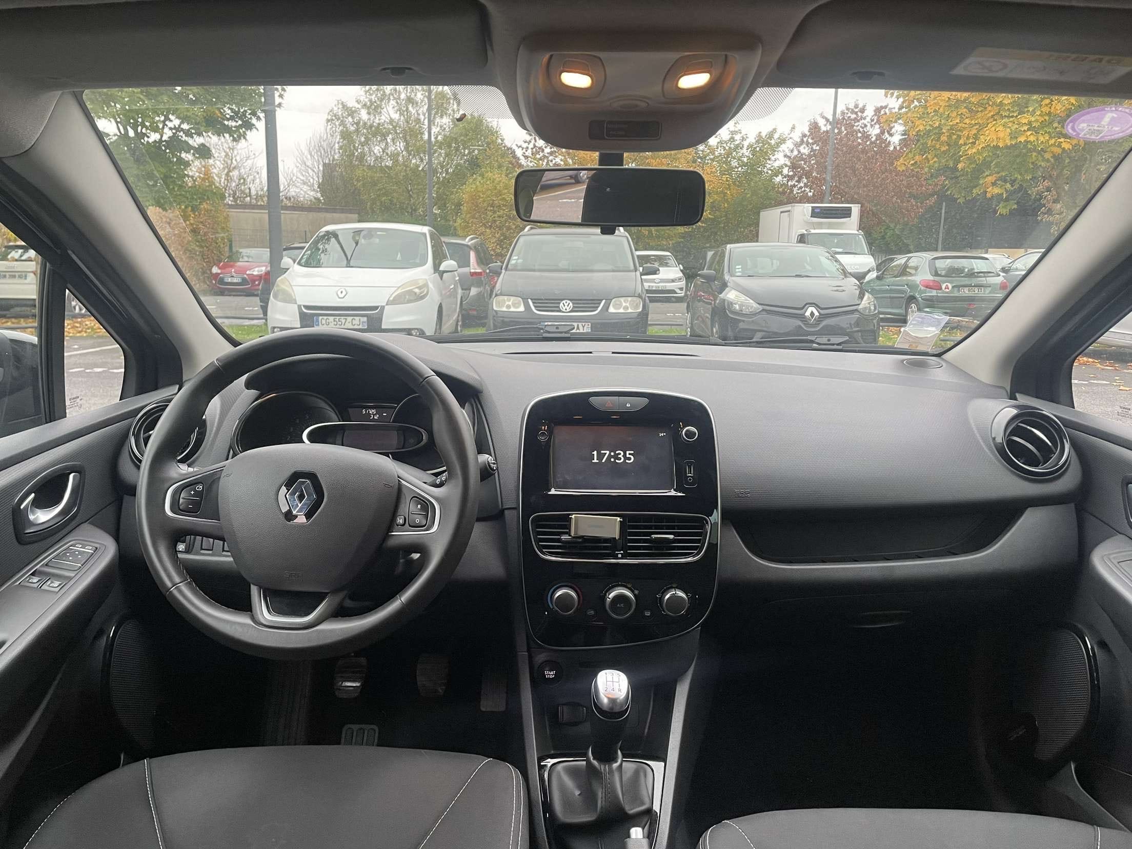 Renault Clio Paris / CDG / Crit’air 1 avec Audio Bluetooth