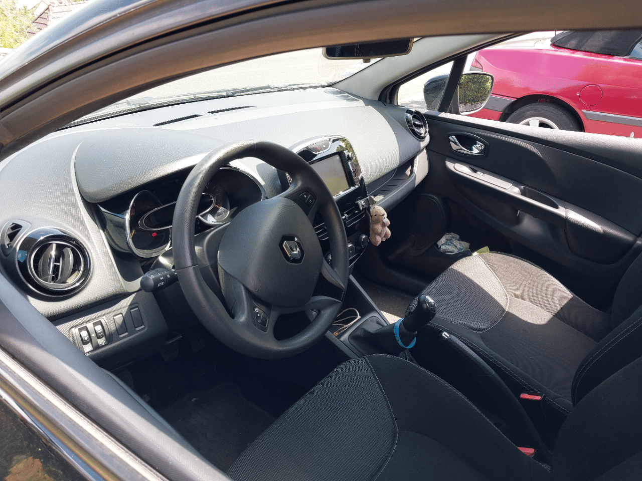 Renault Clio 1.2 16v avec Pneus neige