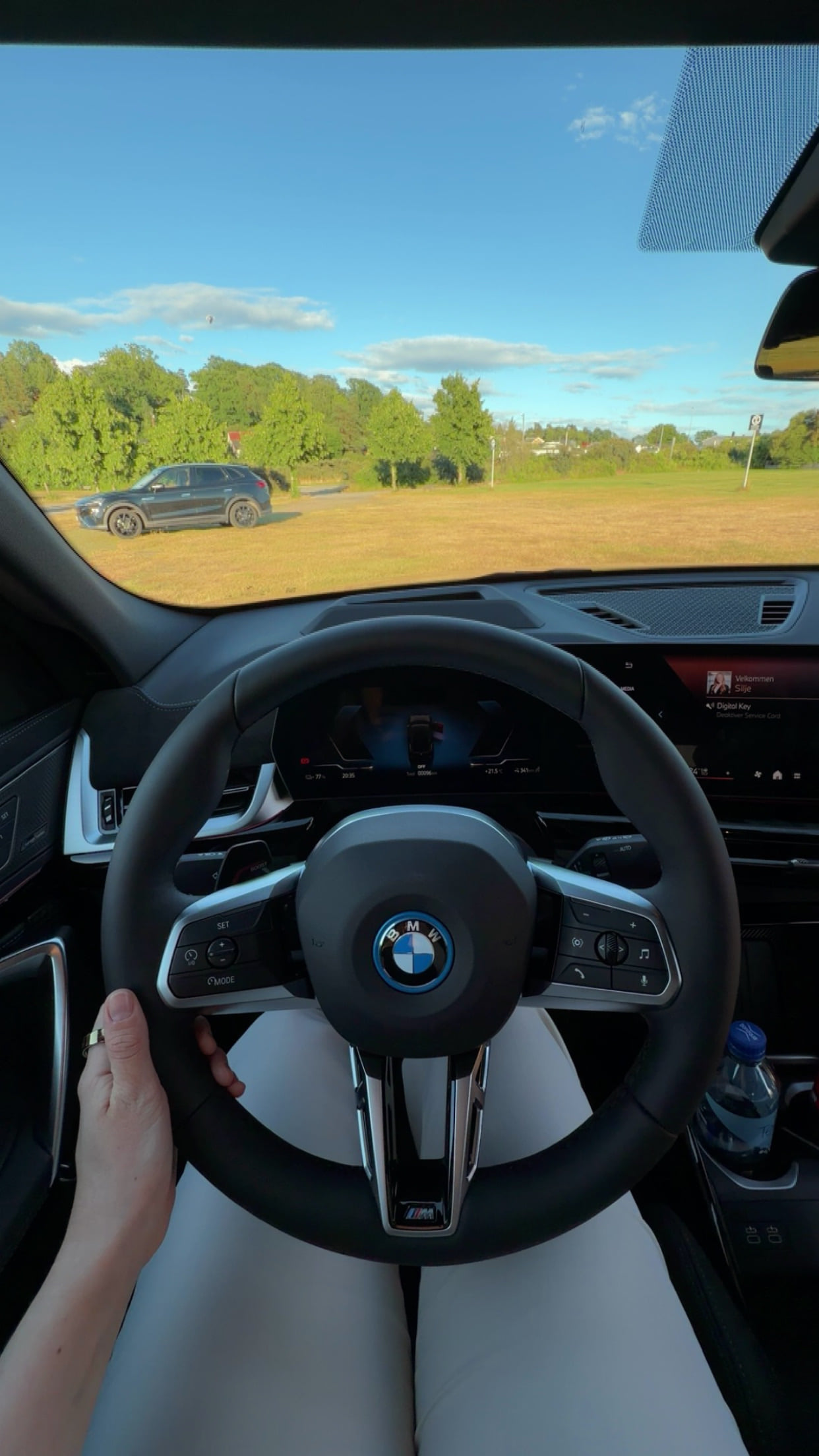 BMW iX2 xDrive30 M Sport med GPS