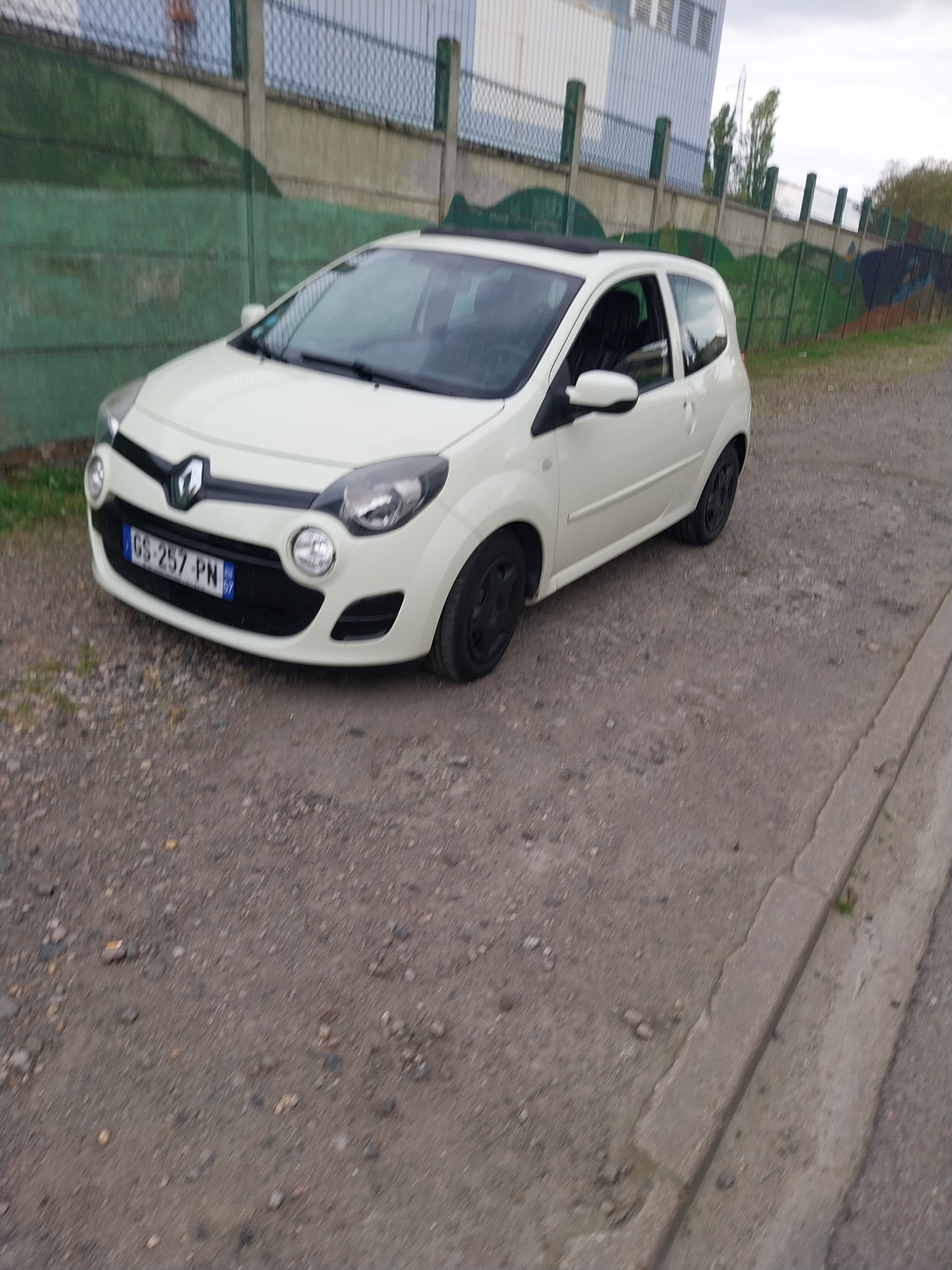 Renault Twingo II, 2012, Essence 95