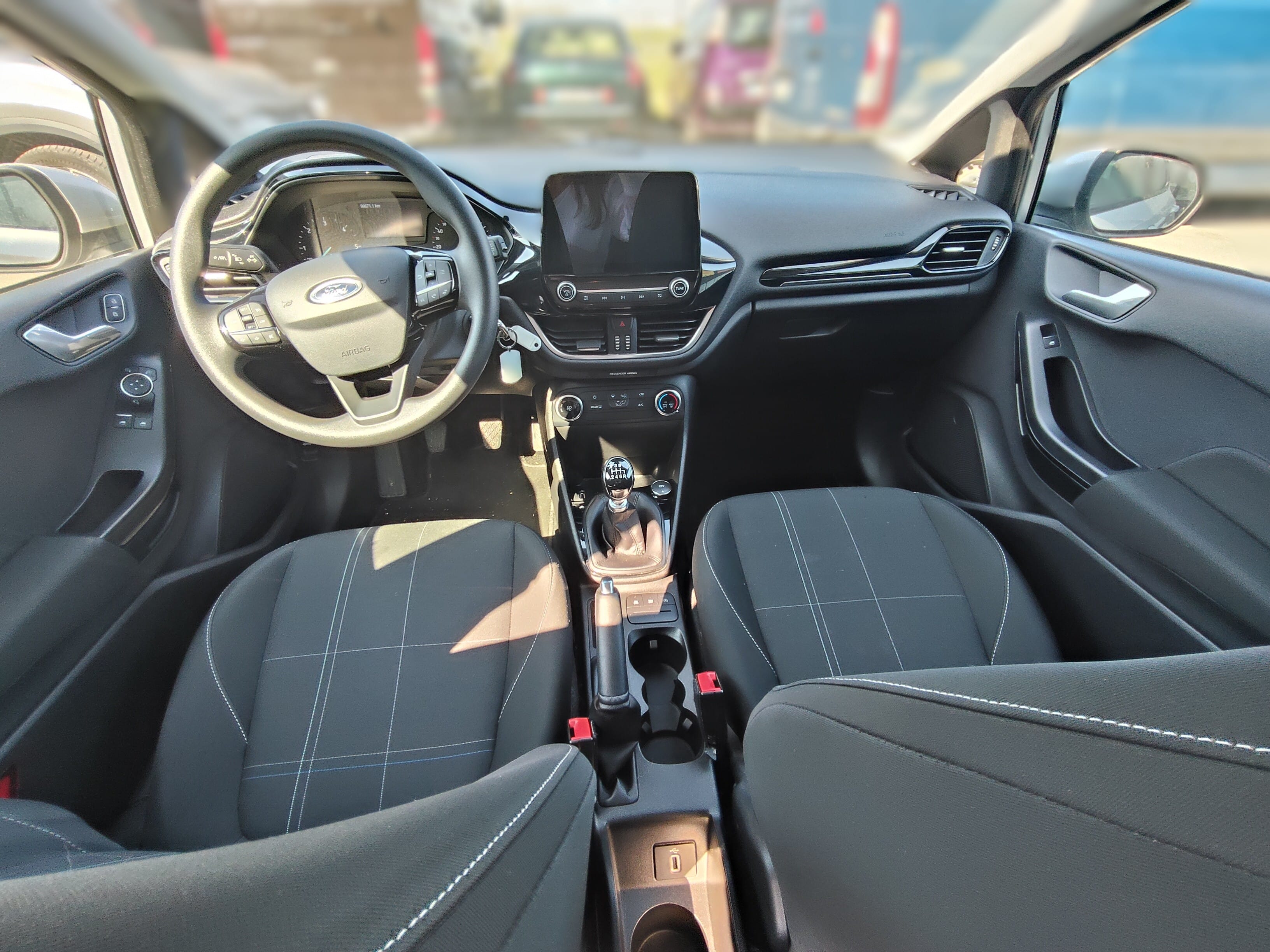 Ford Fiesta avec GPS