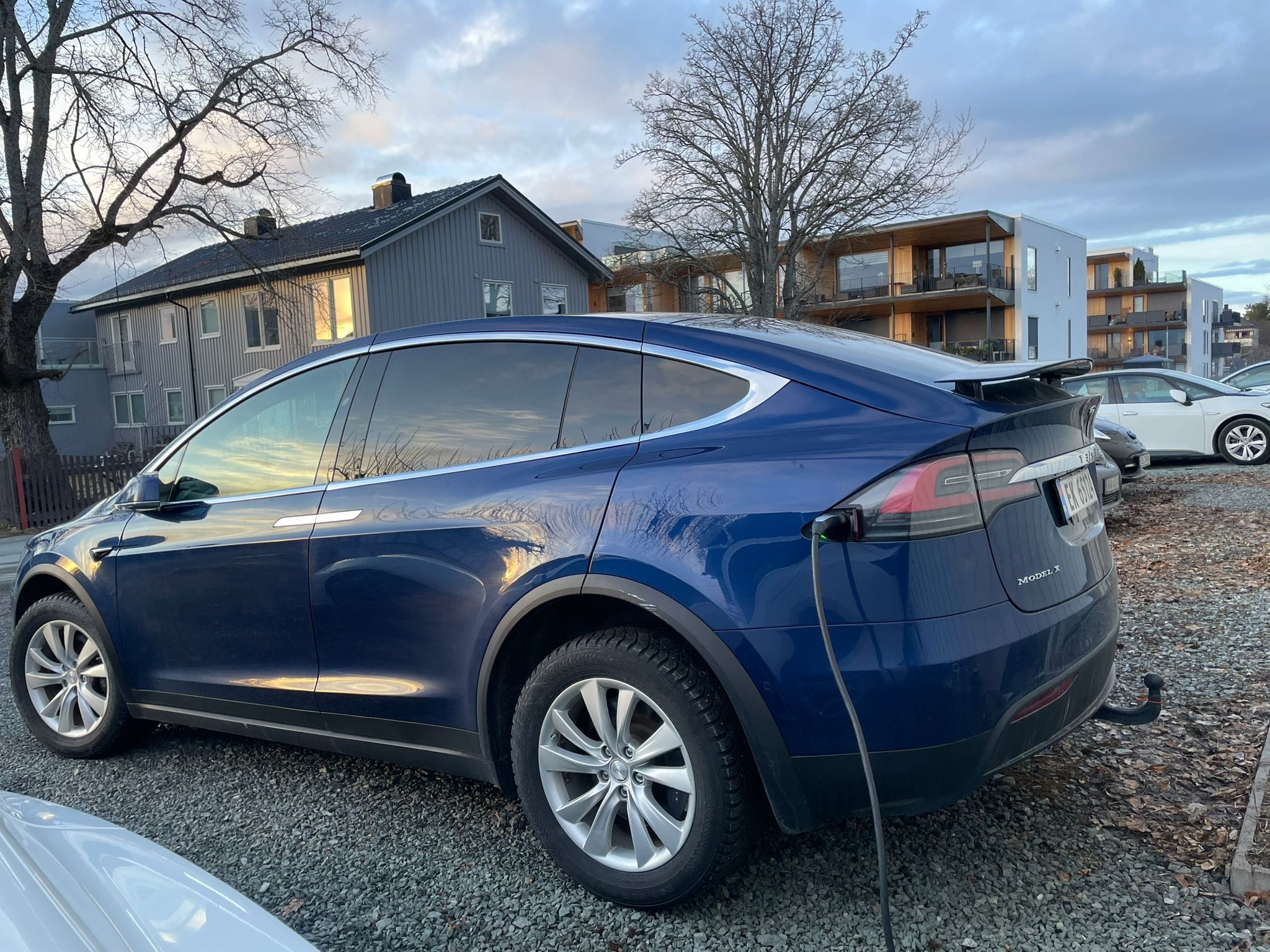 Tesla Model X med GPS