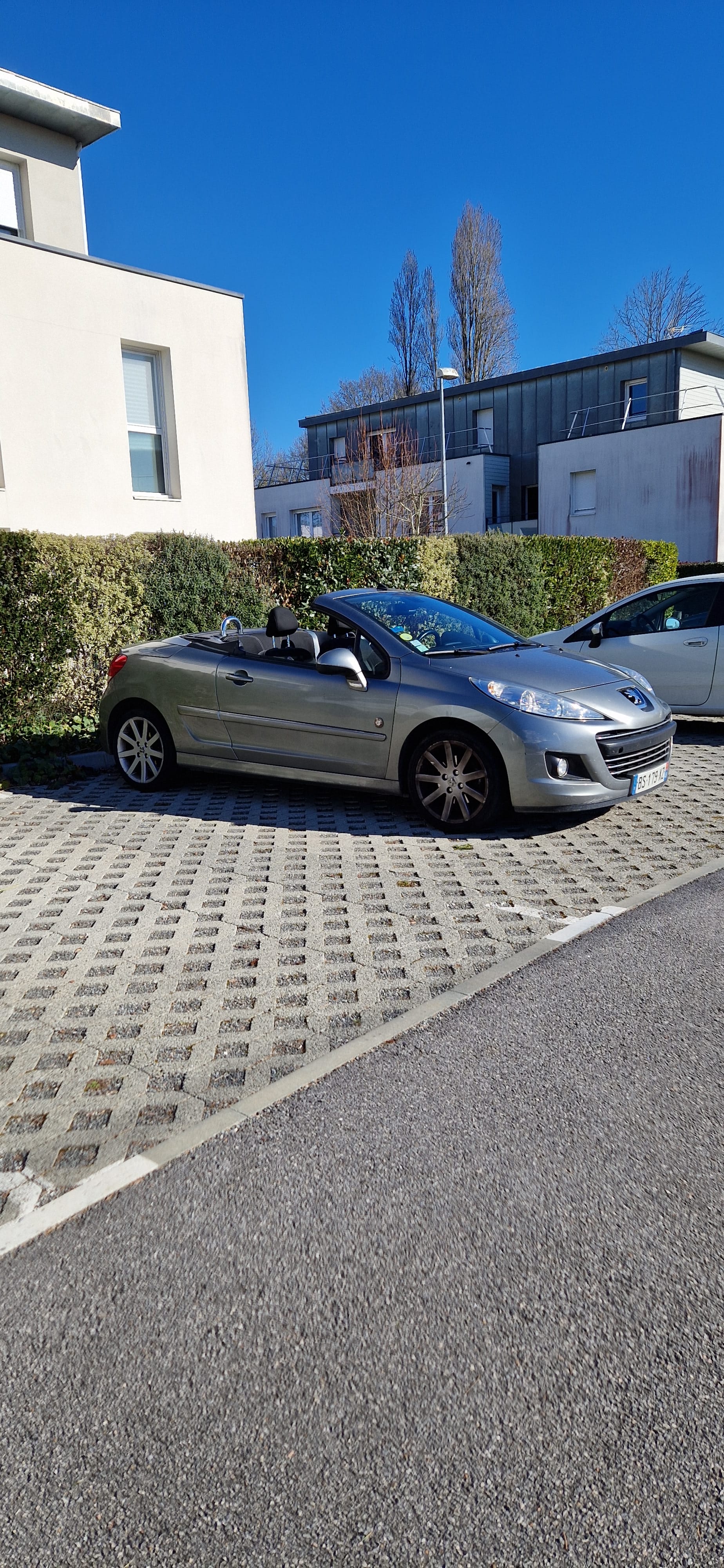 Peugeot 207 CC avec Régulateur de vitesse