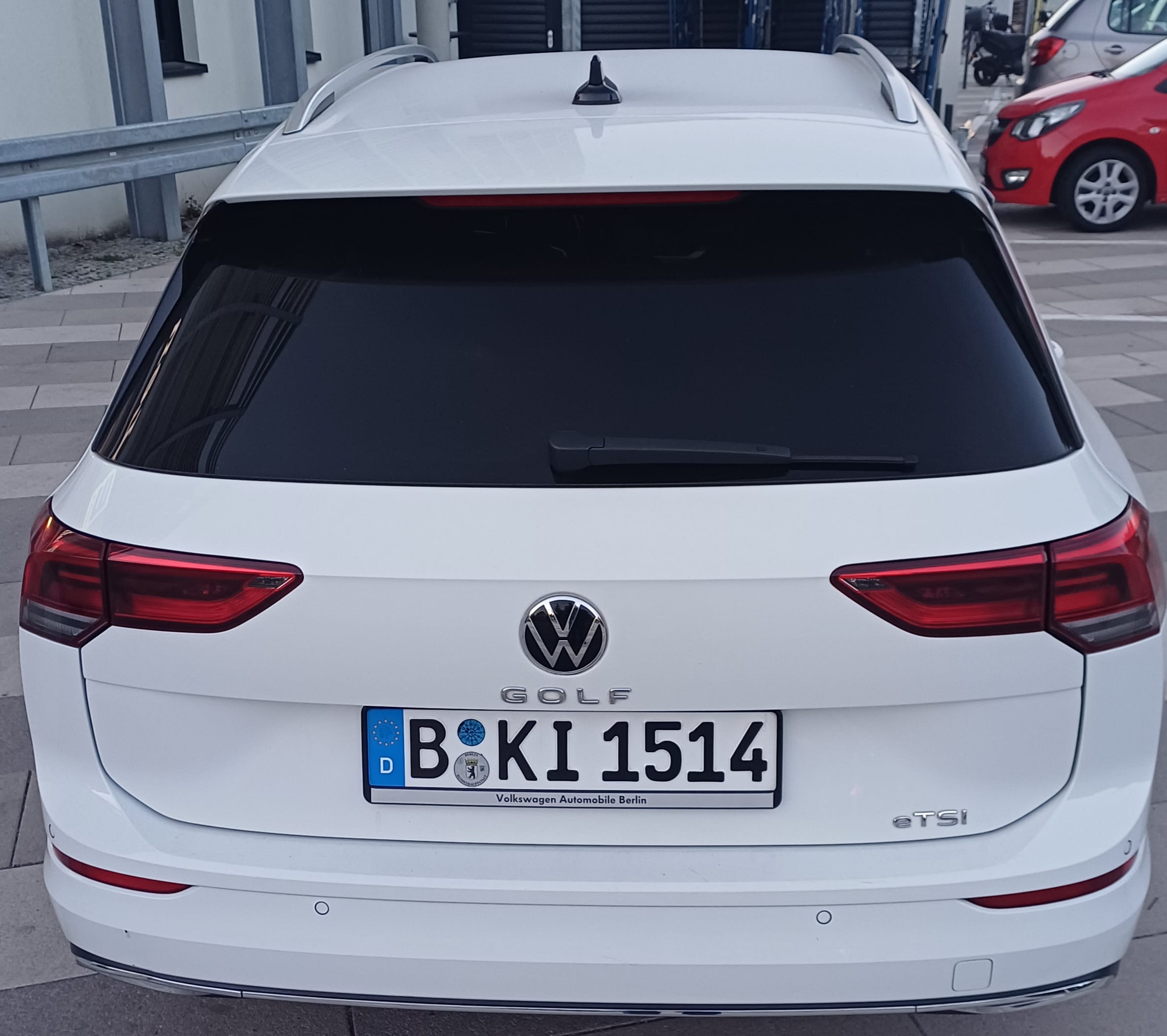 Volkswagen Golf Kombi mit Tempomat