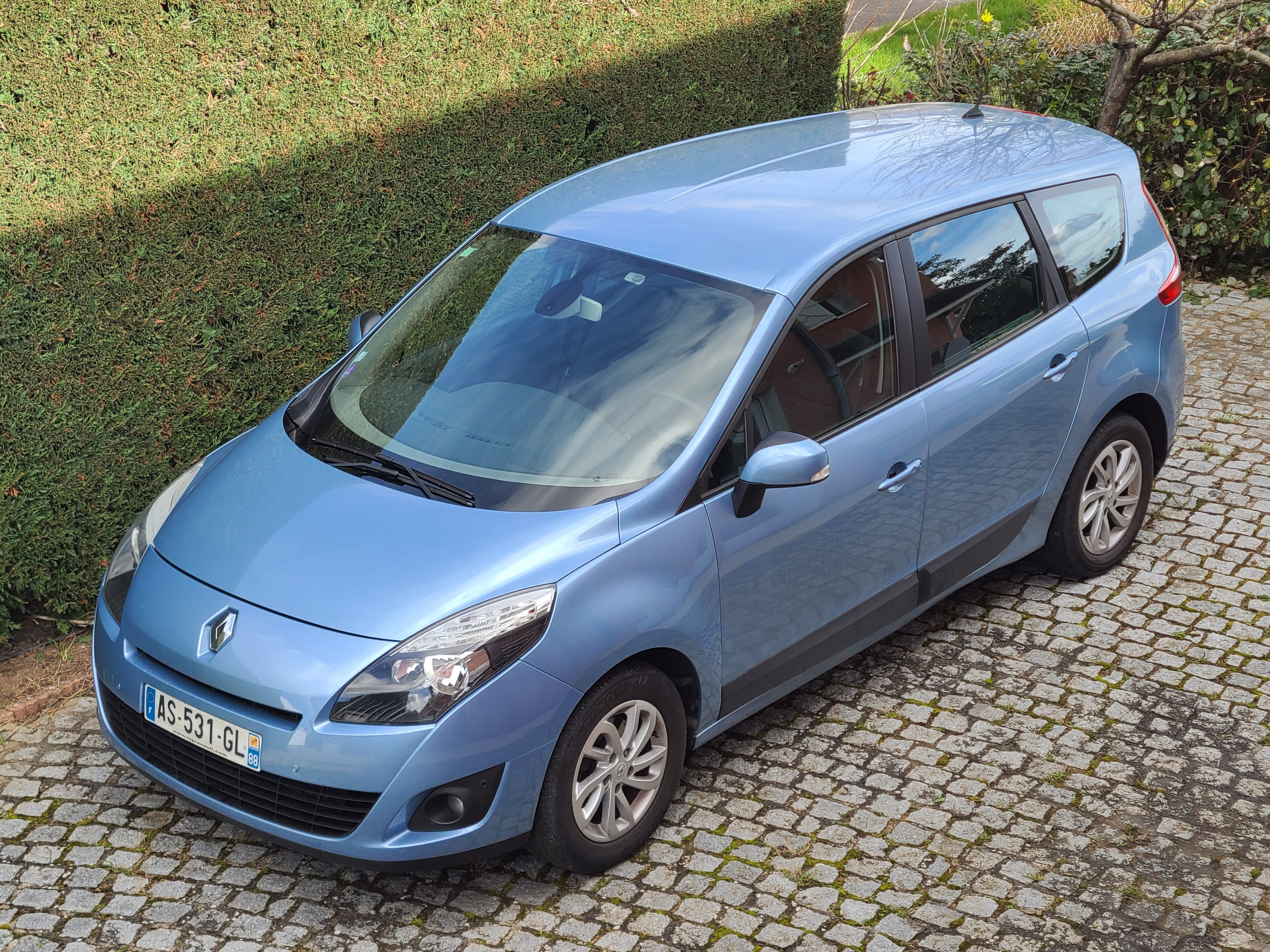 Renault Grand Scenic 1.4 TCE 130ch. 7 places avec Entrée audio / iPod