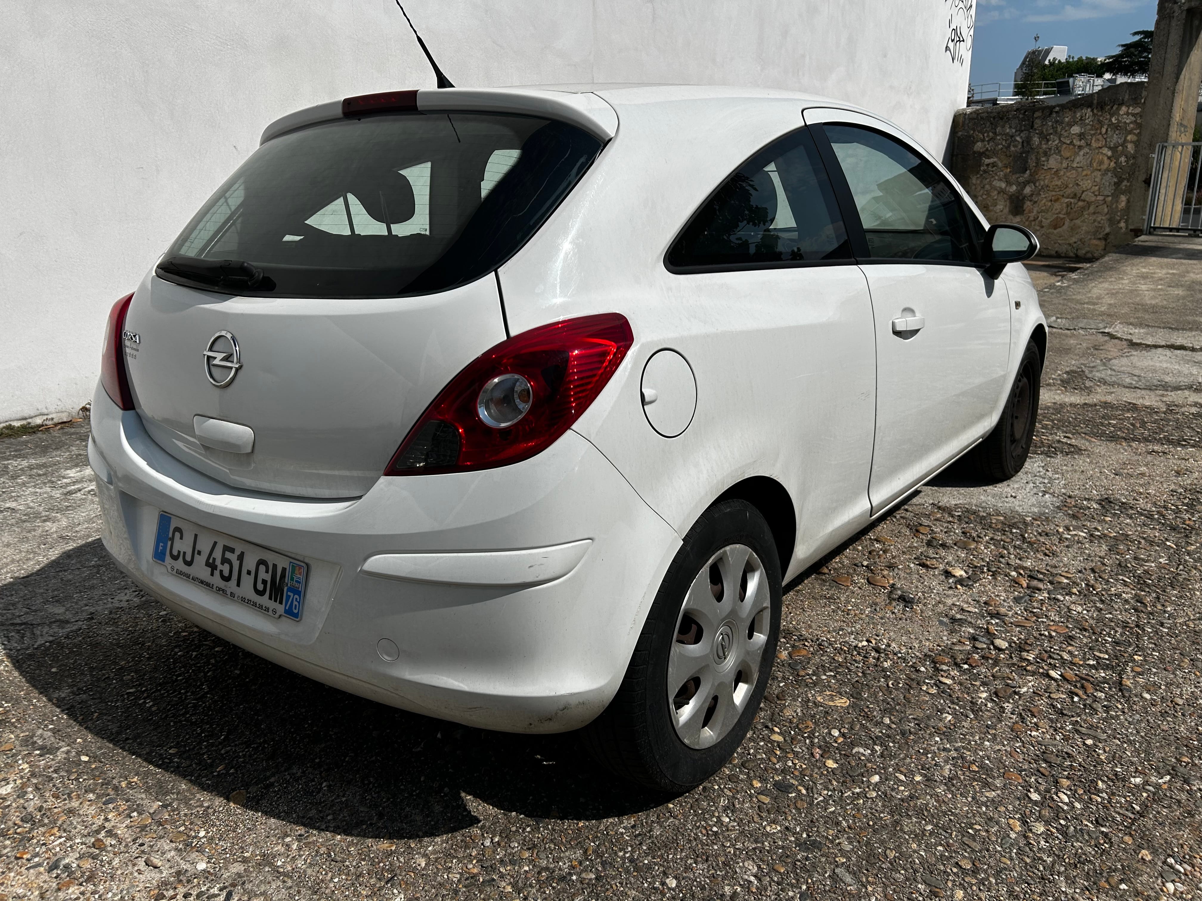 Opel Corsa avec Régulateur de vitesse