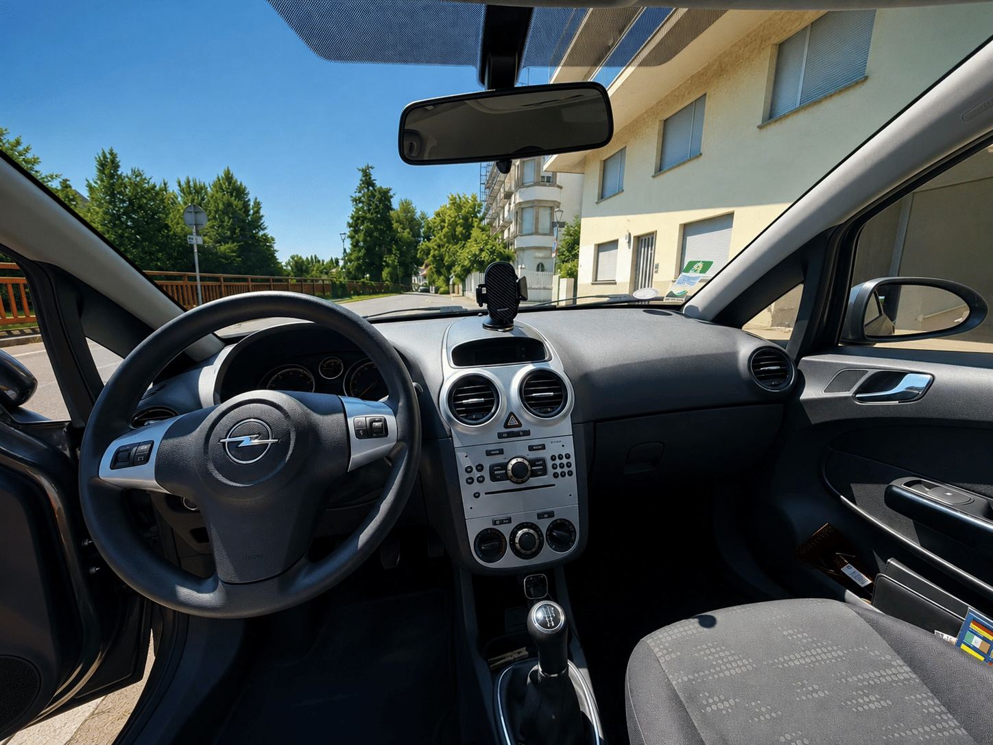 Opel Corsa avec Porte-vélos