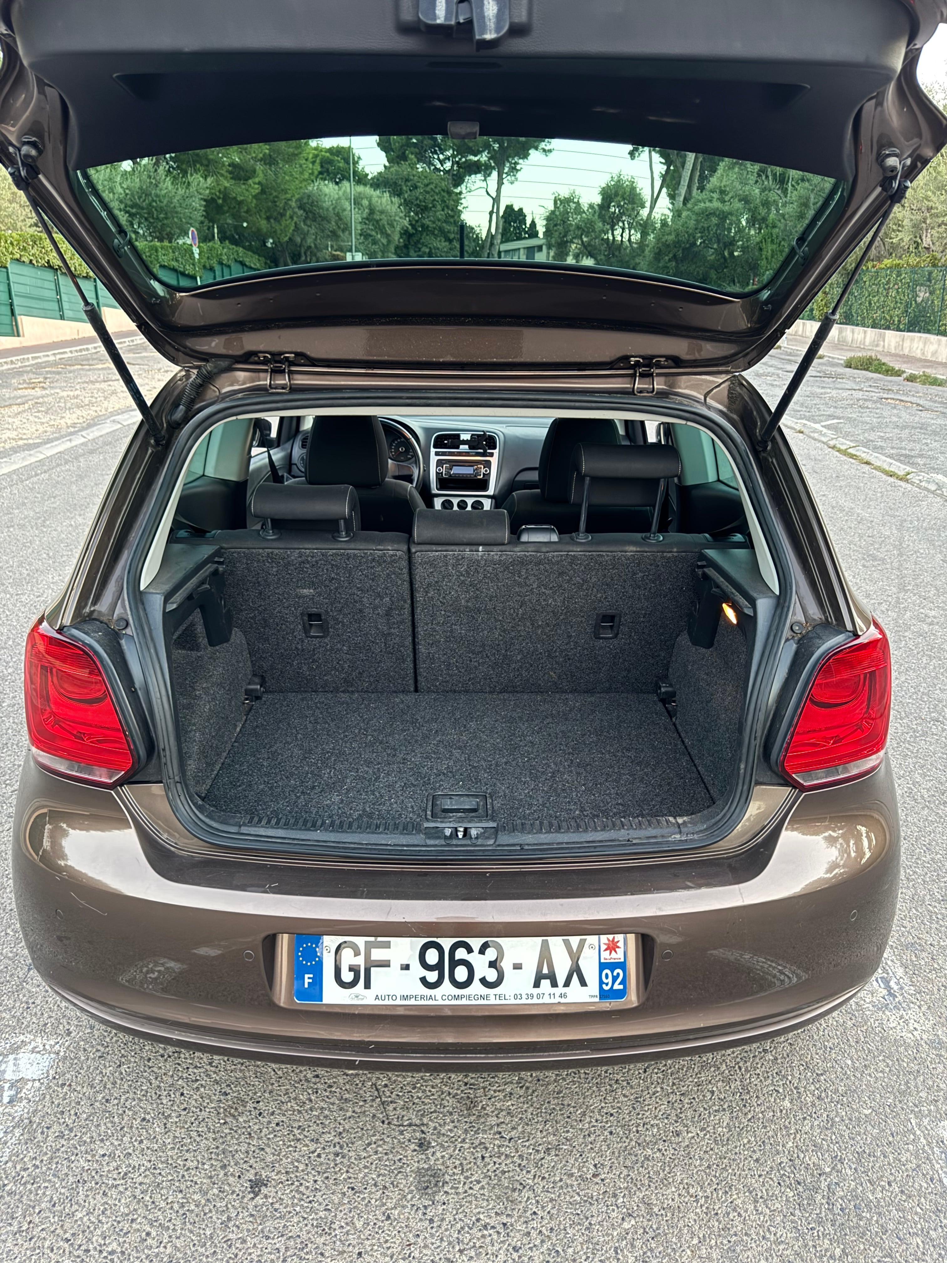 Volkswagen Polo avec Autoradio
