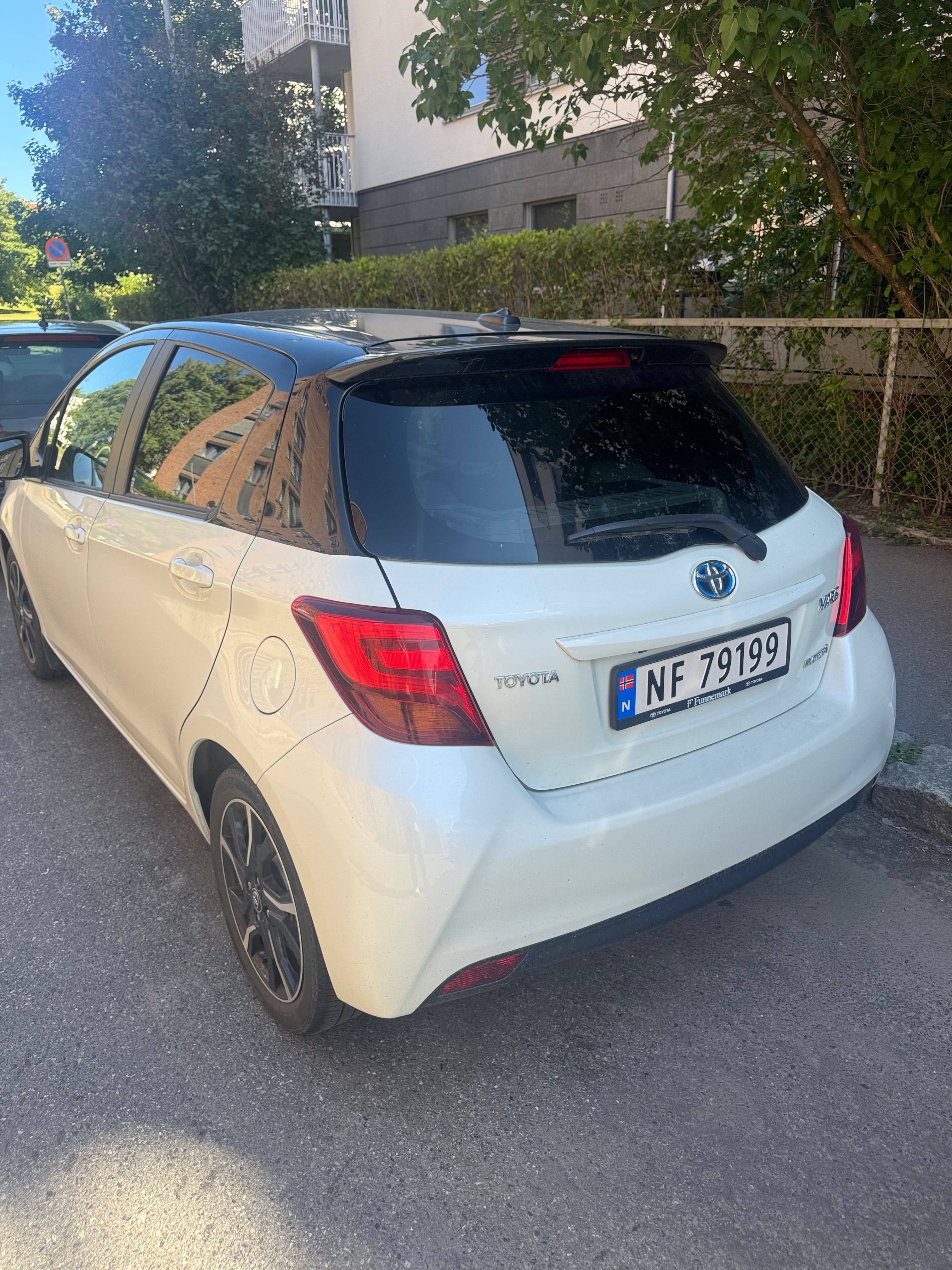 Toyota Yaris Hybrid med USB ladeuttak