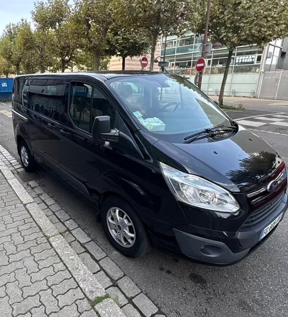 Ford Tourneo Custom 2.2, 2014, Diesel, 9 places et plus