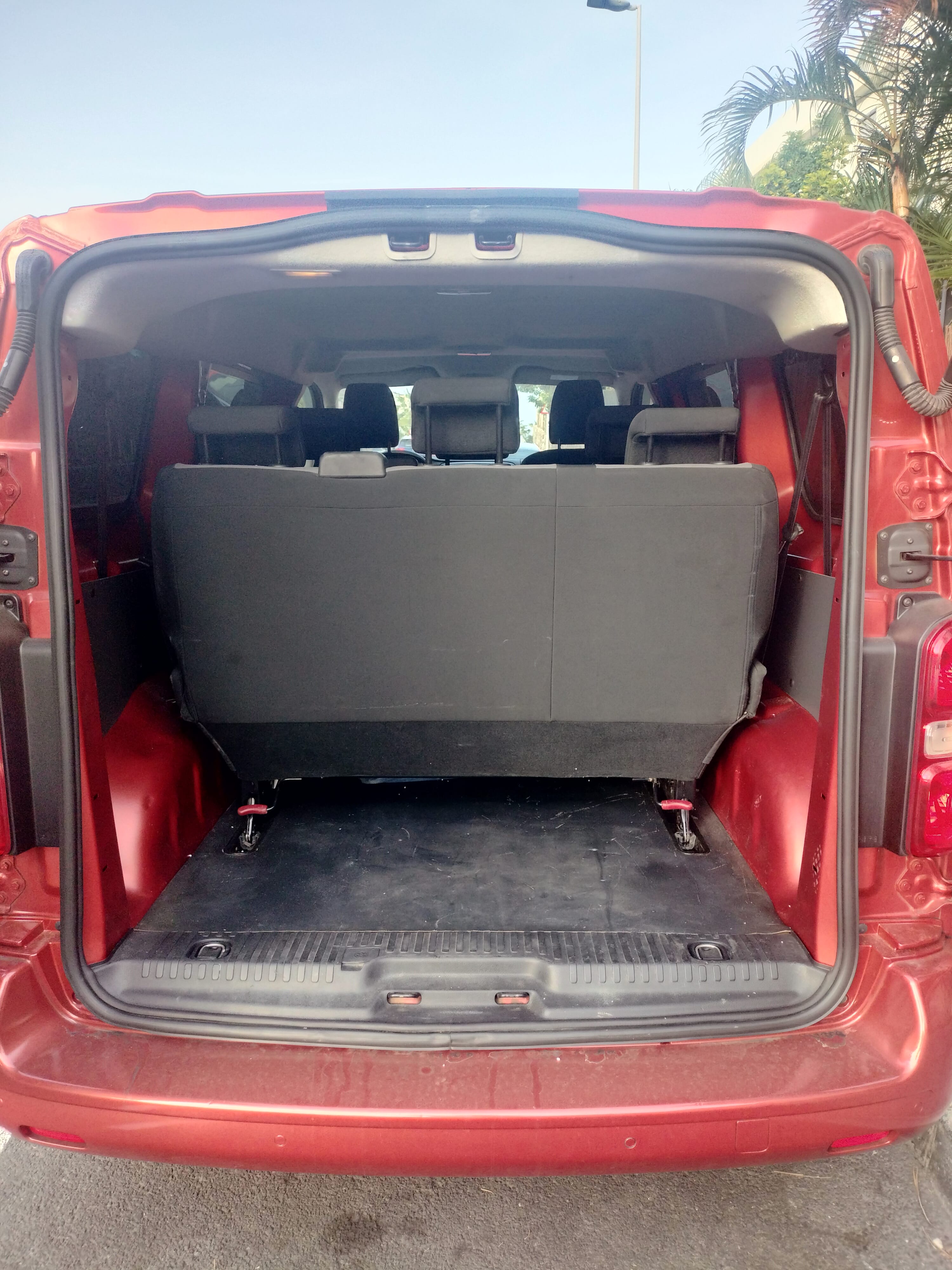 Peugeot Traveller con Audio Bluetooth