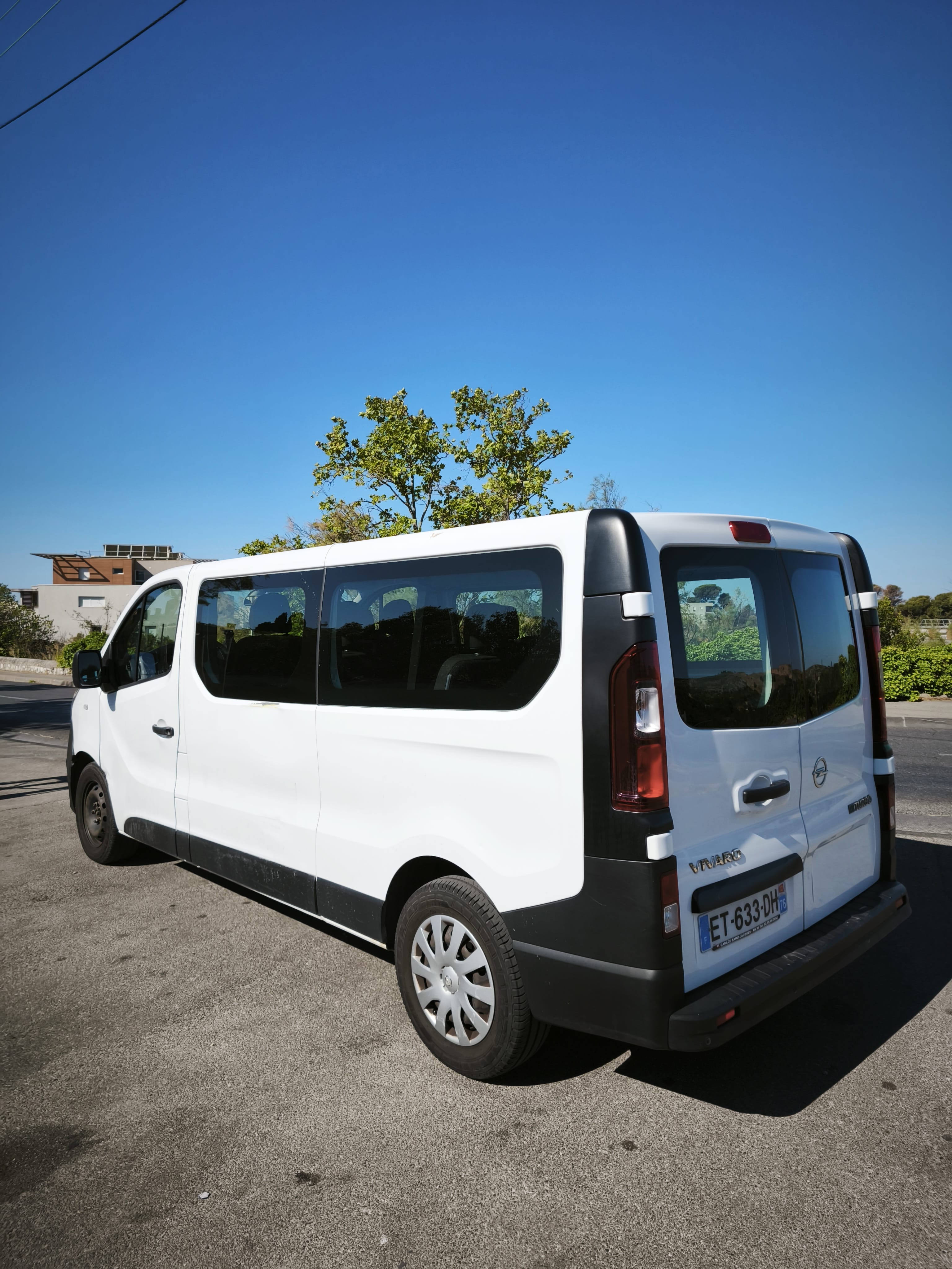 Opel Vivaro Combi avec Climatisation