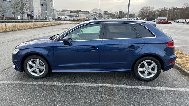 Audi A3 e-tron med Aircondition