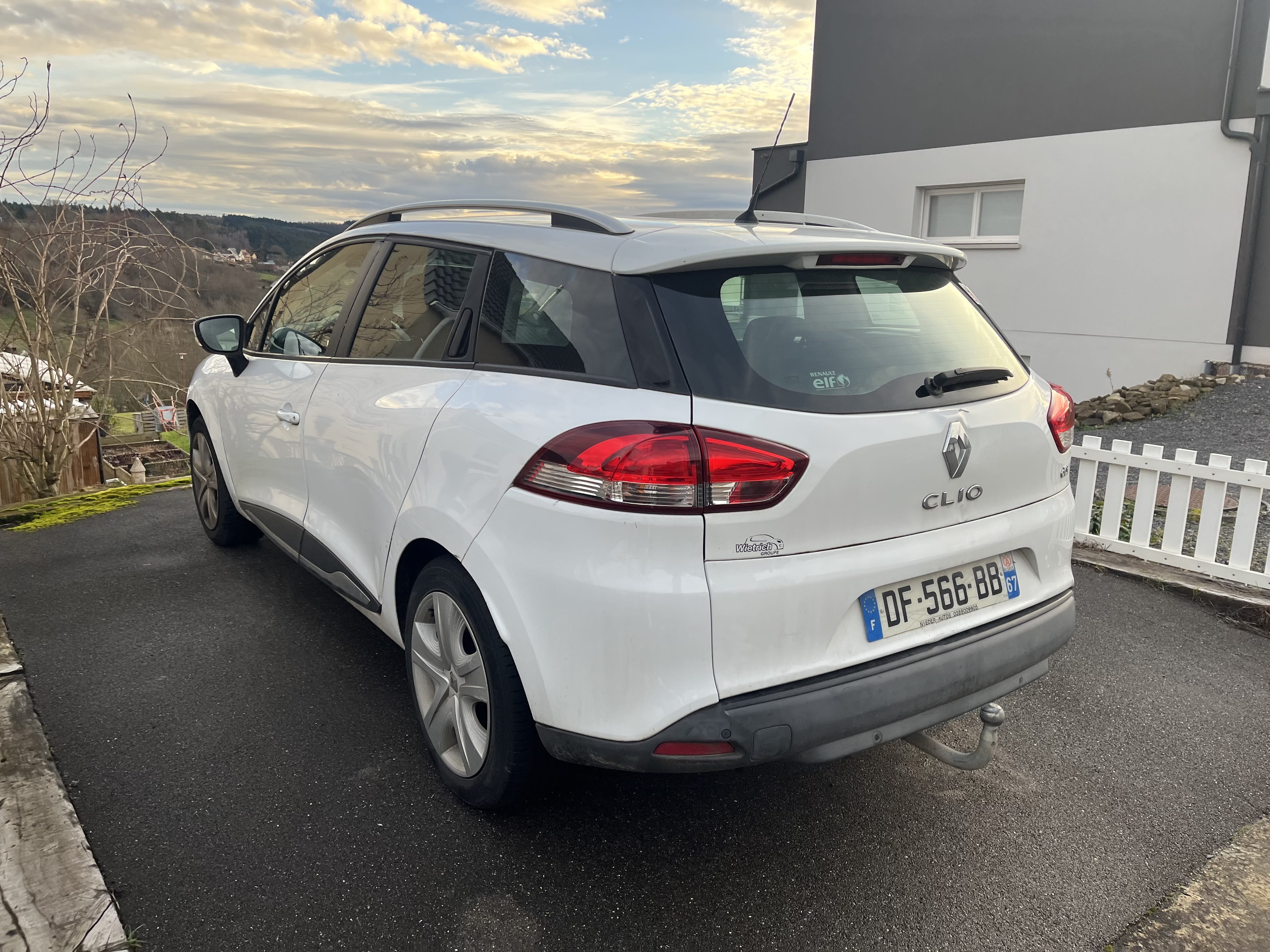 Renault Clio Estate avec Climatisation