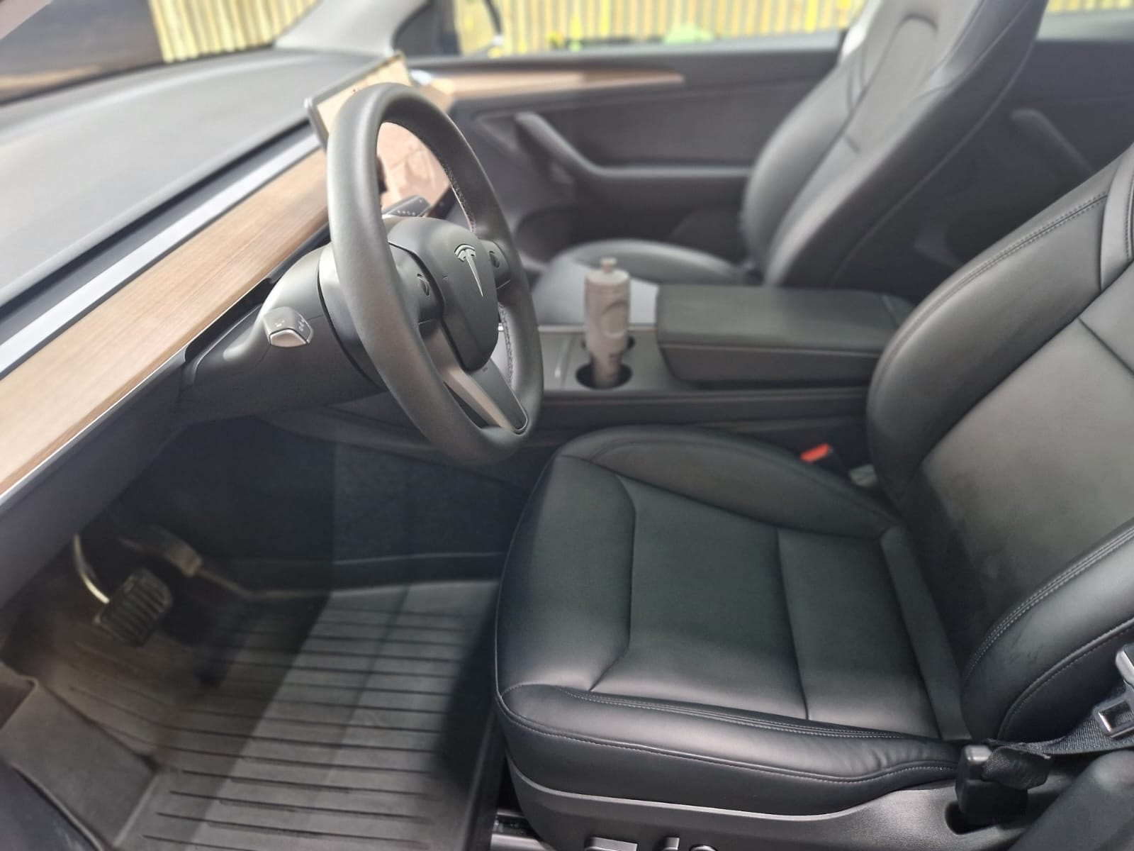Tesla Model Y Long Range med Babysete