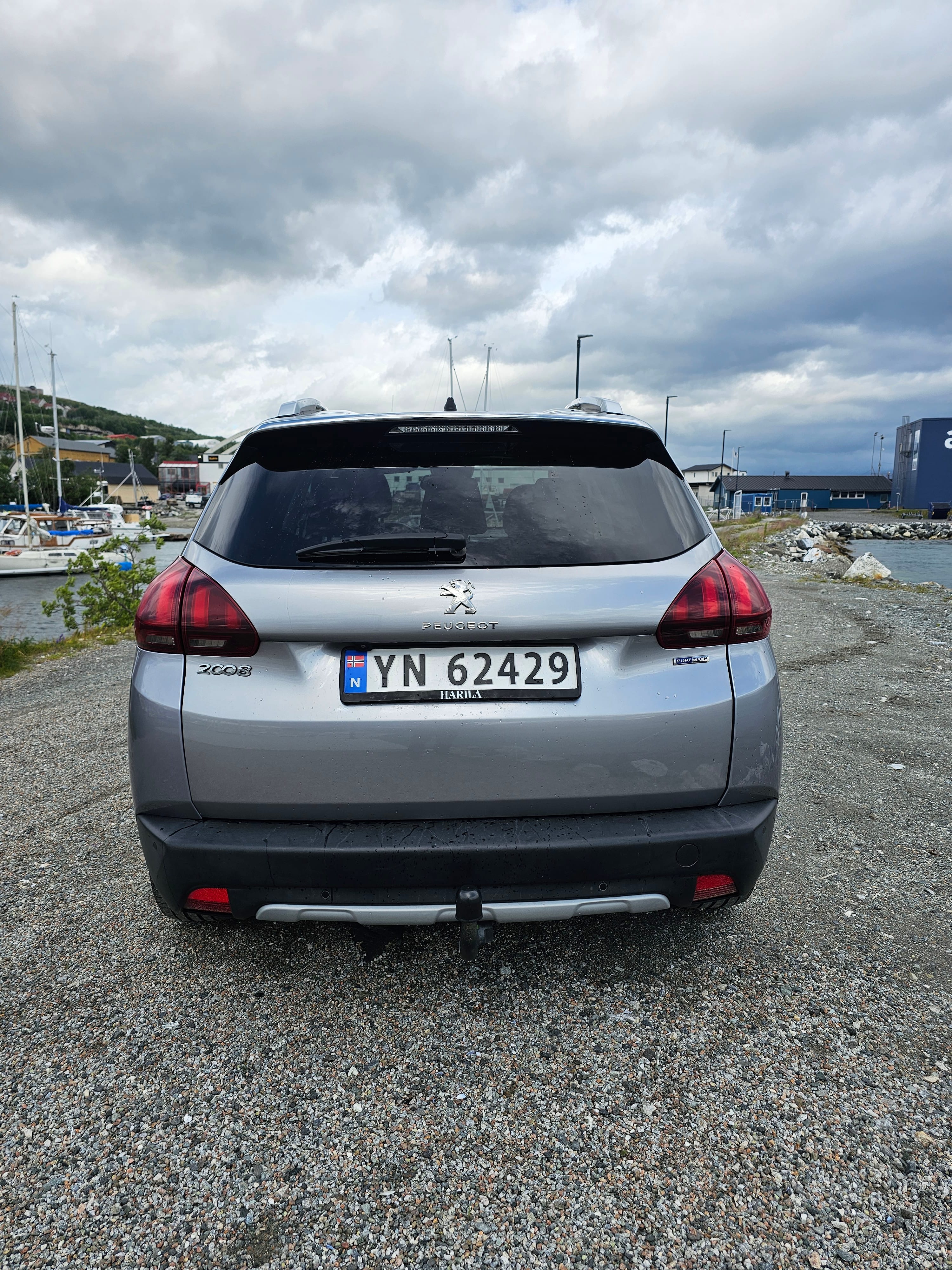 Peugeot 2008 Allure 1.2 PureTech 110 Hk Aut. mit Rückfahrkamera