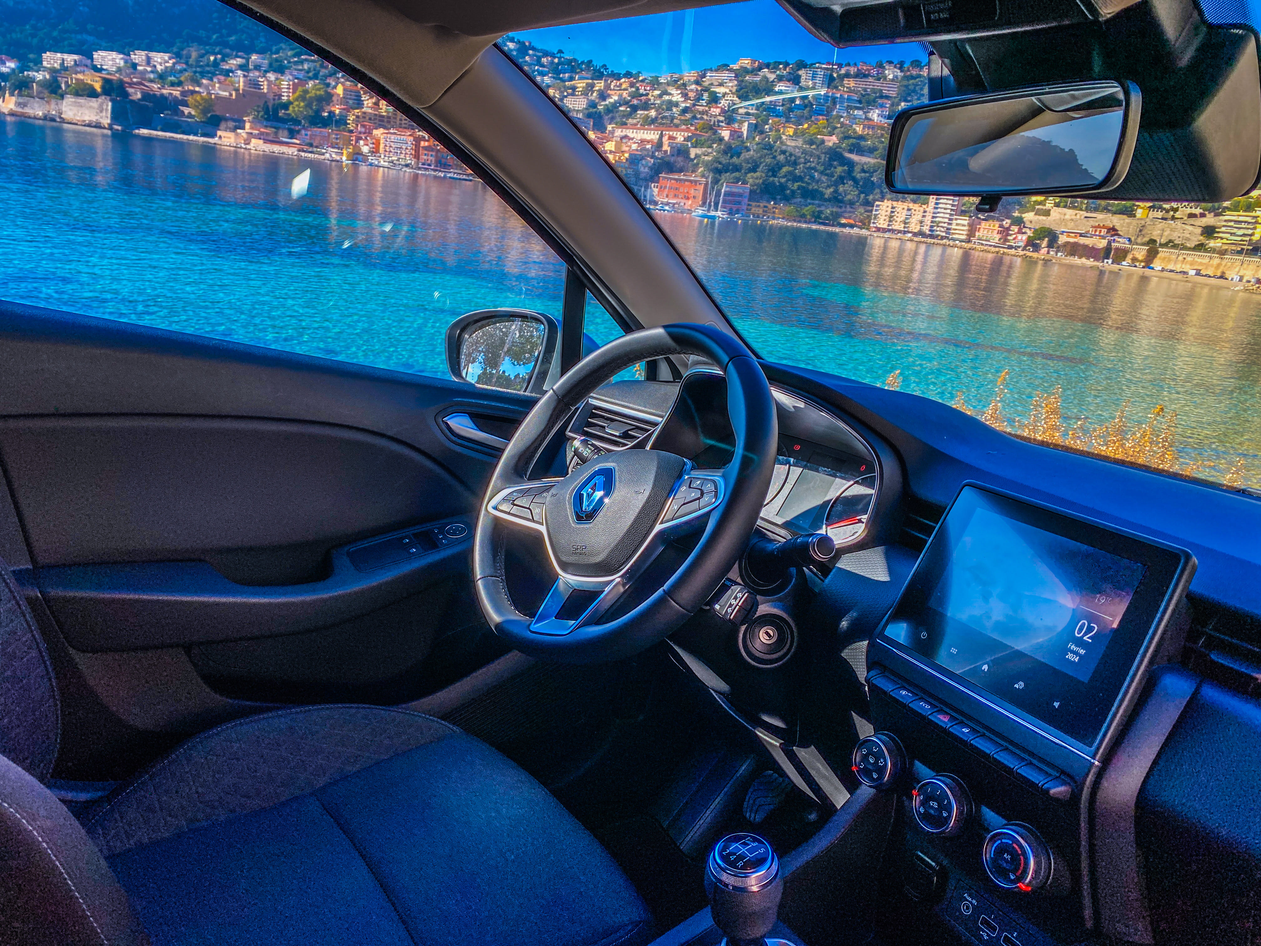 Renault Clio 360 avec Siège bébé