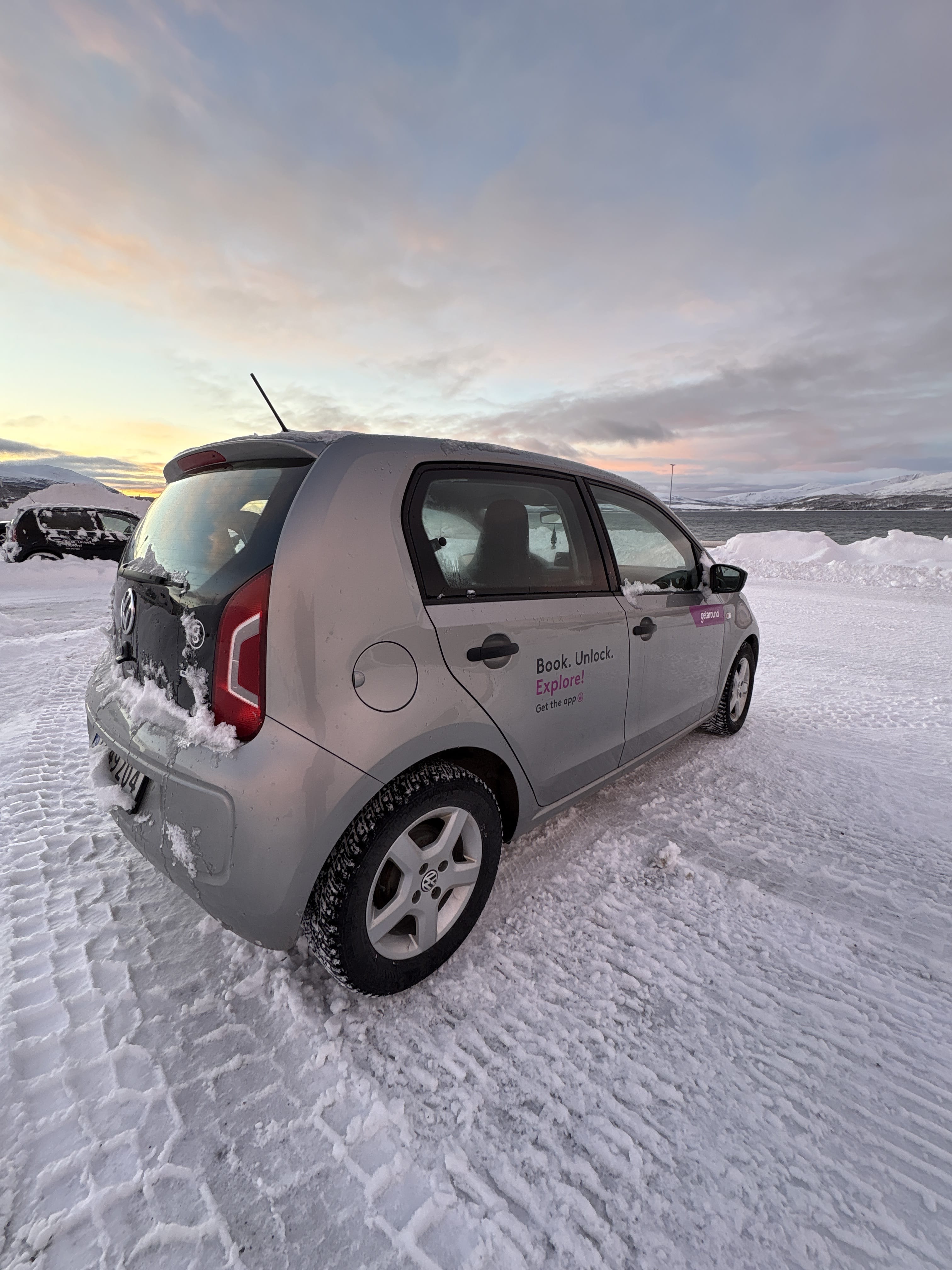 Volkswagen Up! spiked winter tires avec GPS
