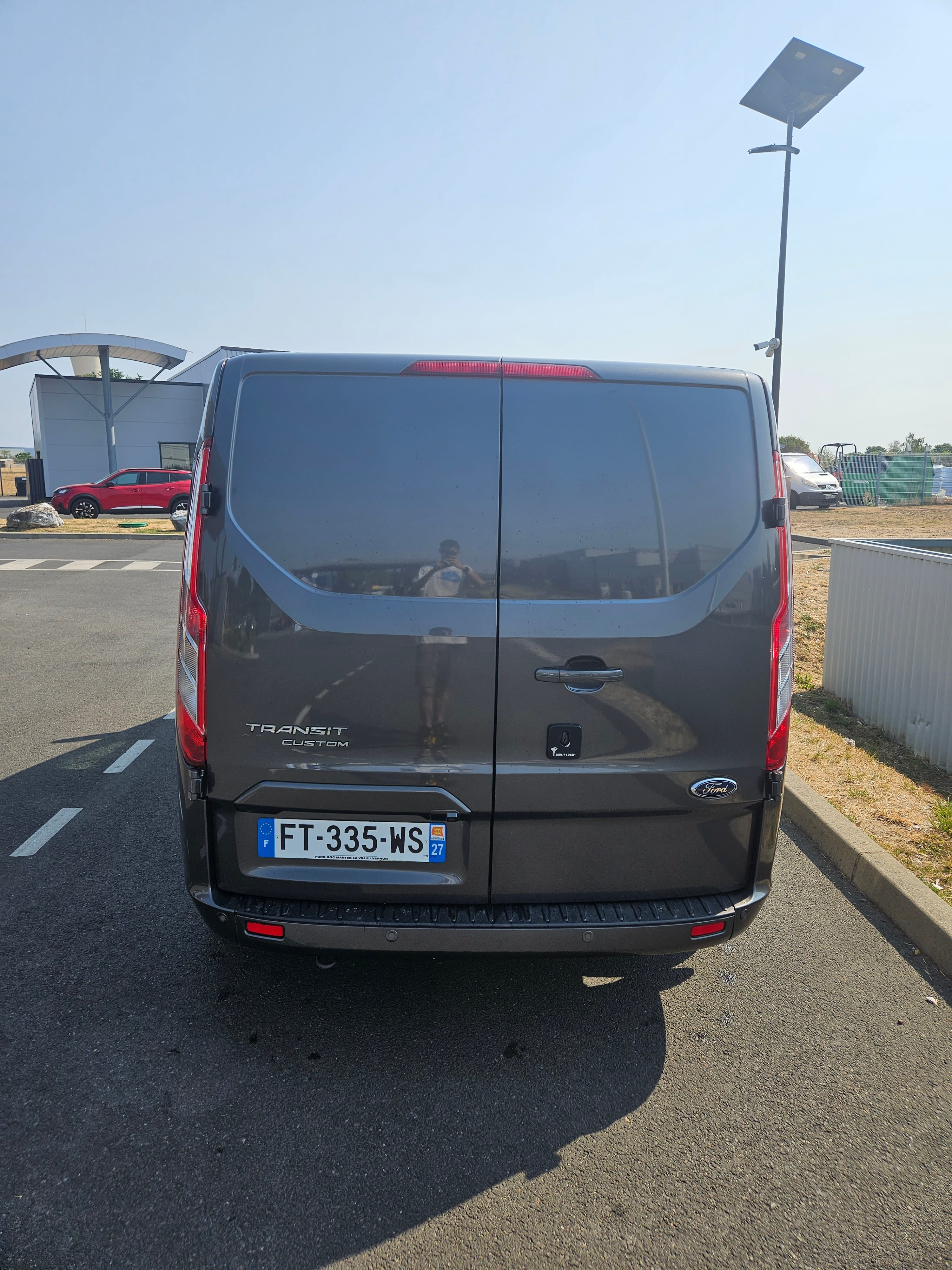 Ford Transit Custom Fourgon avec GPS