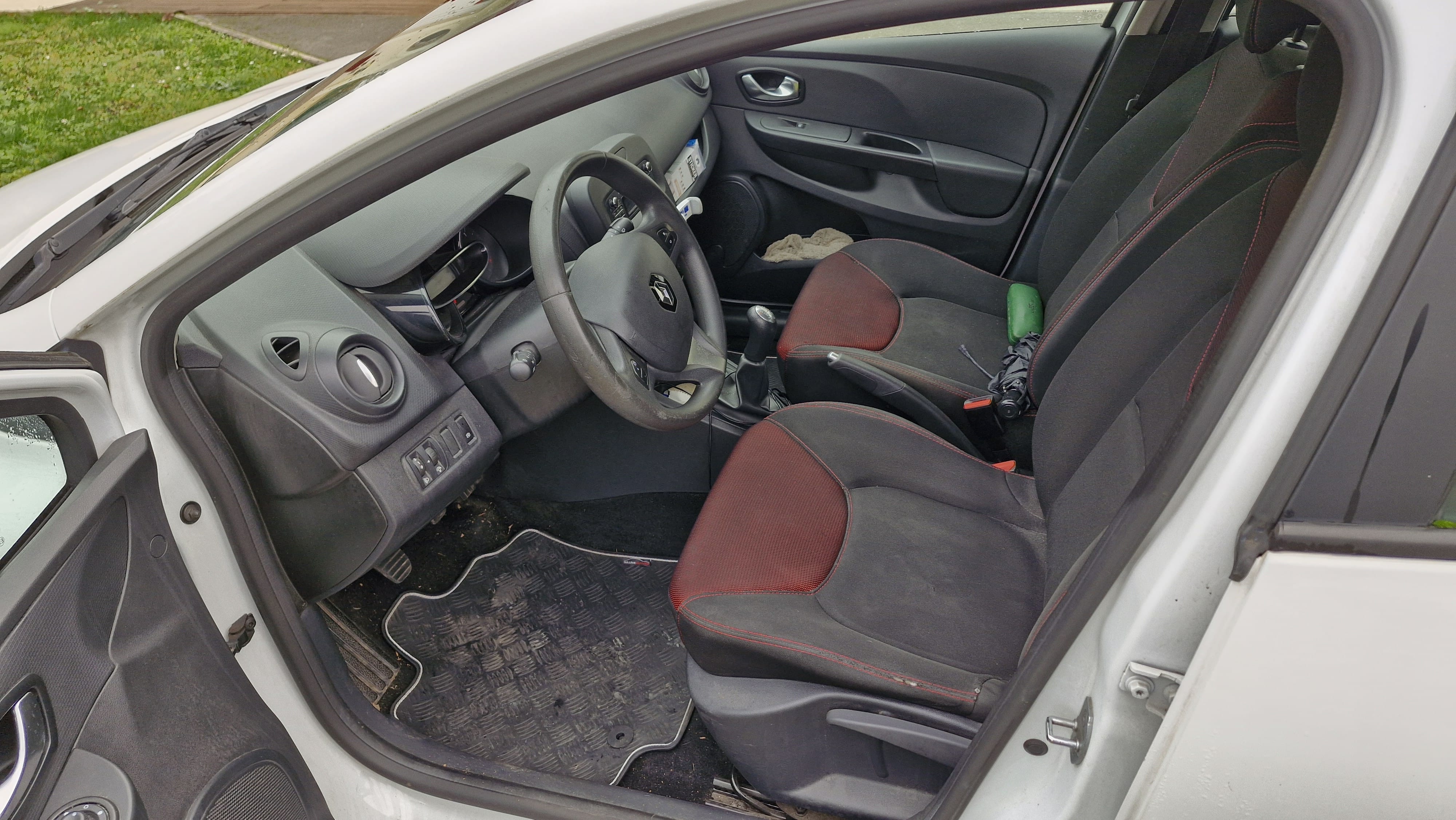 Renault Clio Société 1.5 dCi avec Audio Bluetooth