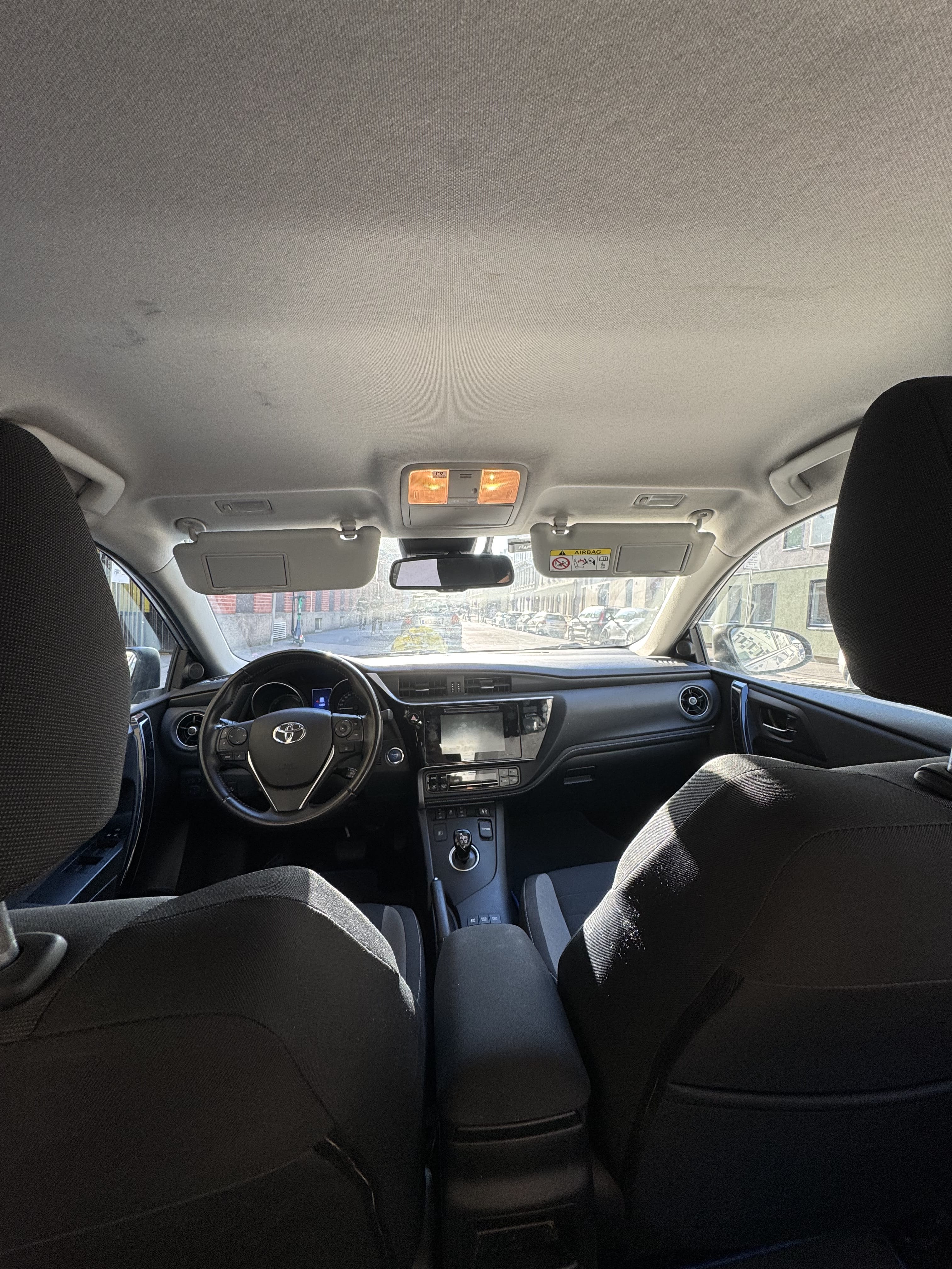 Toyota Auris Hybrid med GPS